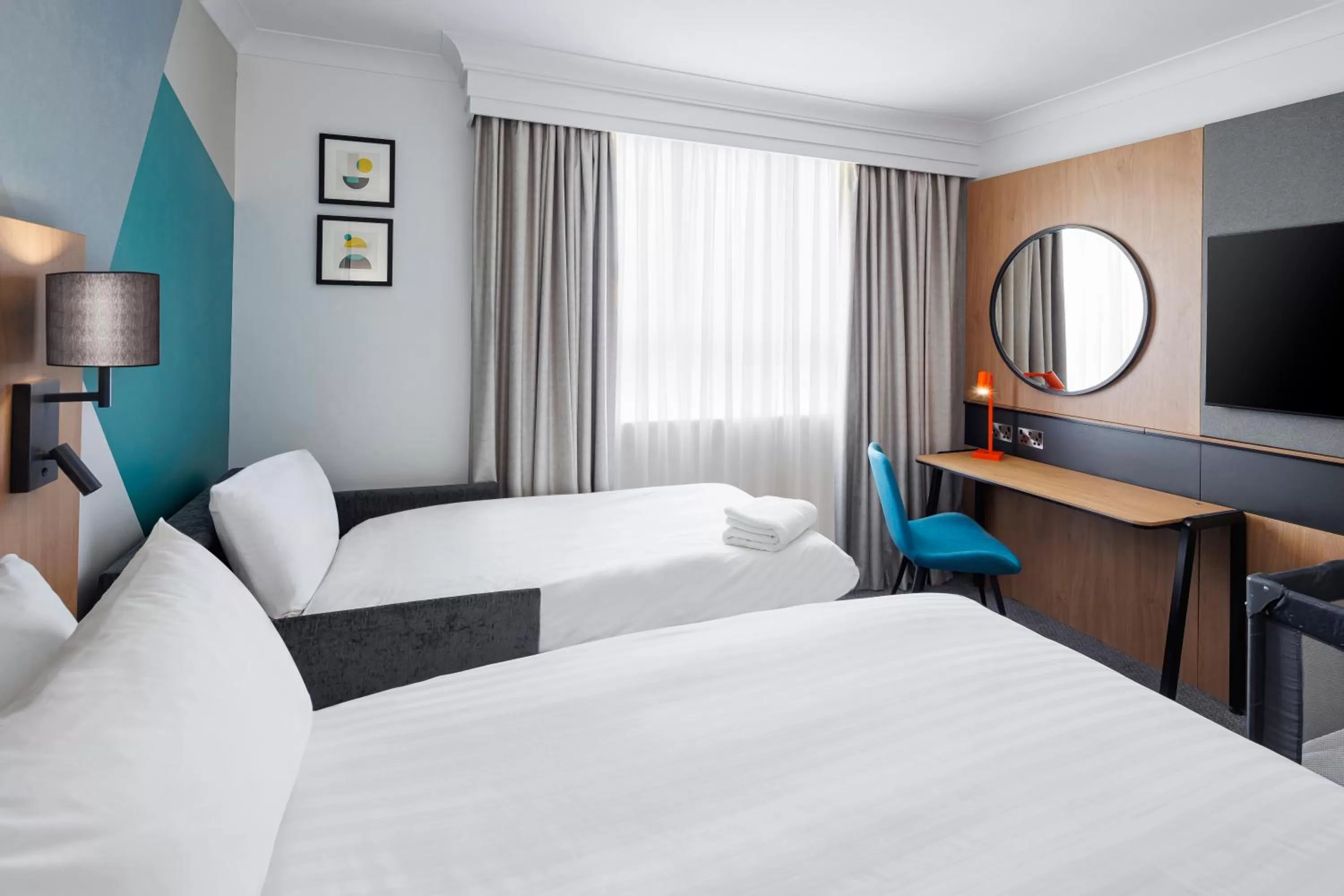 Bed in Holiday Inn London-Bexley by IHG