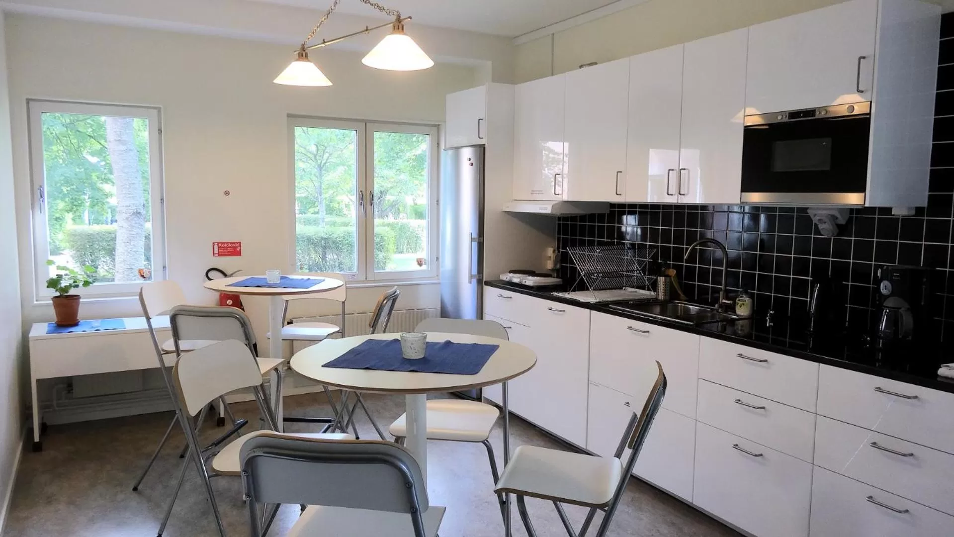 Kitchen/Kitchenette in Le Mat B&B Åkersberga