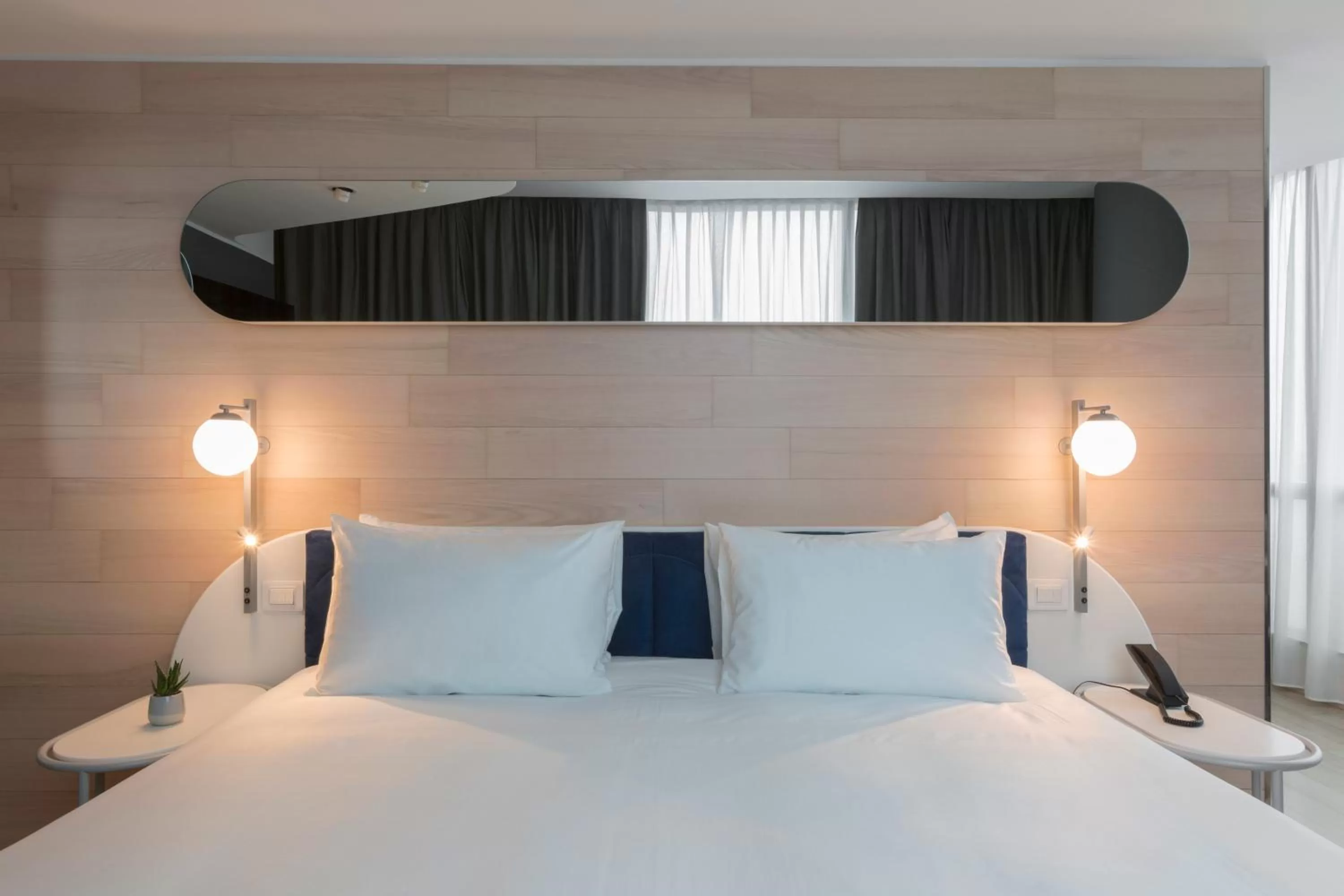 Bedroom, Bed in voco Milan-Fiere by IHG