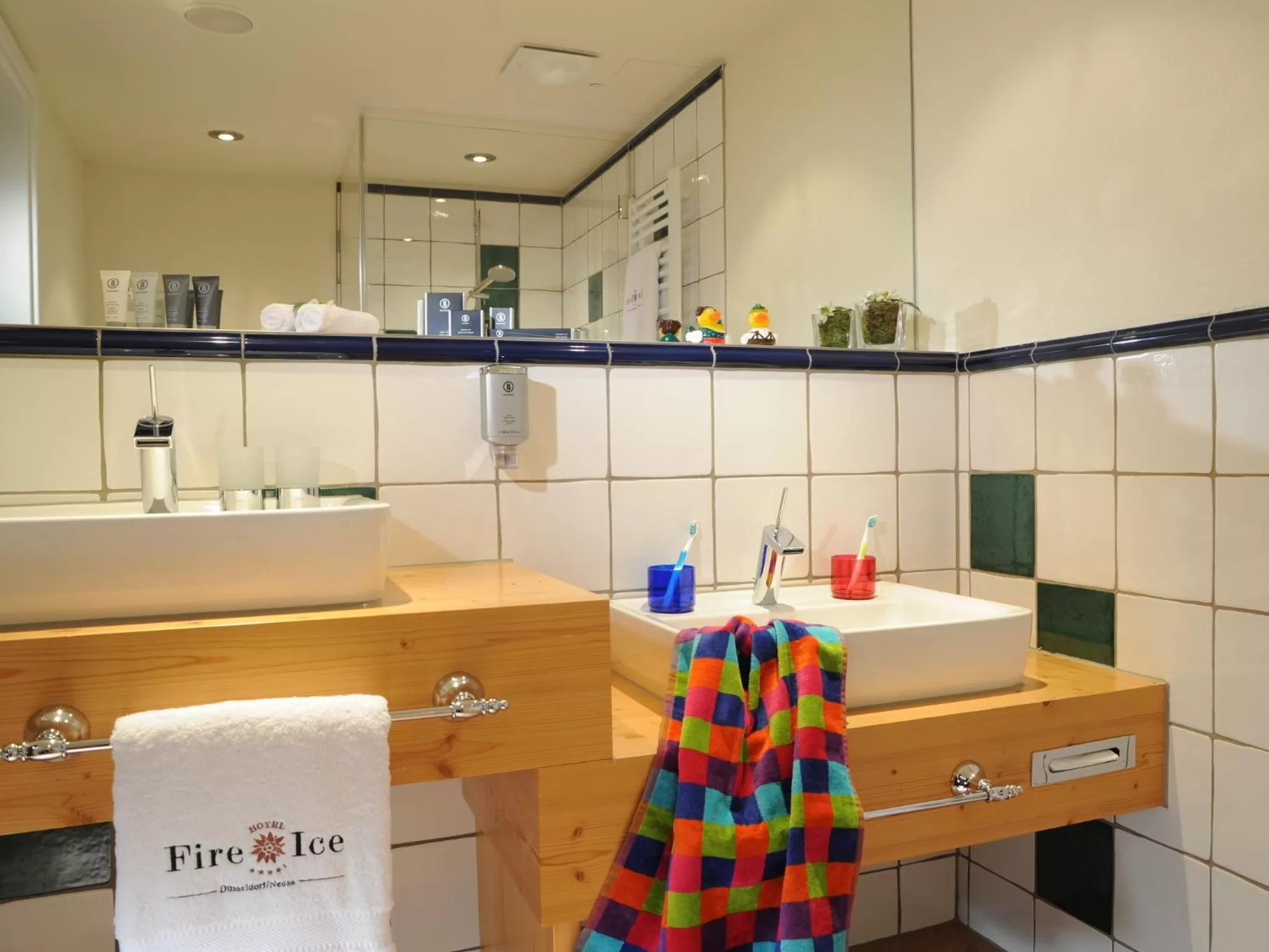 Bathroom in Hotel Fire & Ice Düsseldorf/Neuss