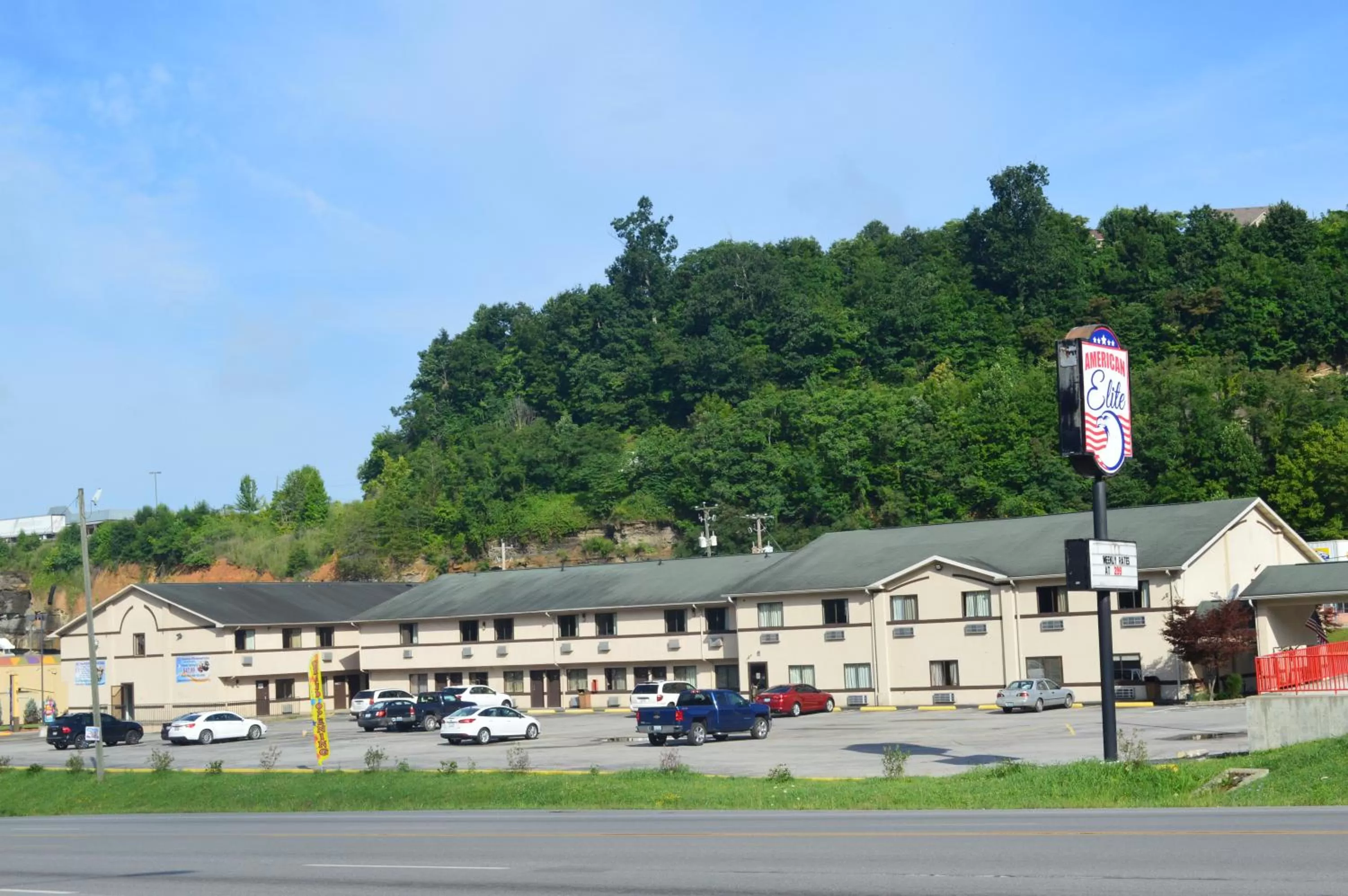 Property building in American Elite Inn