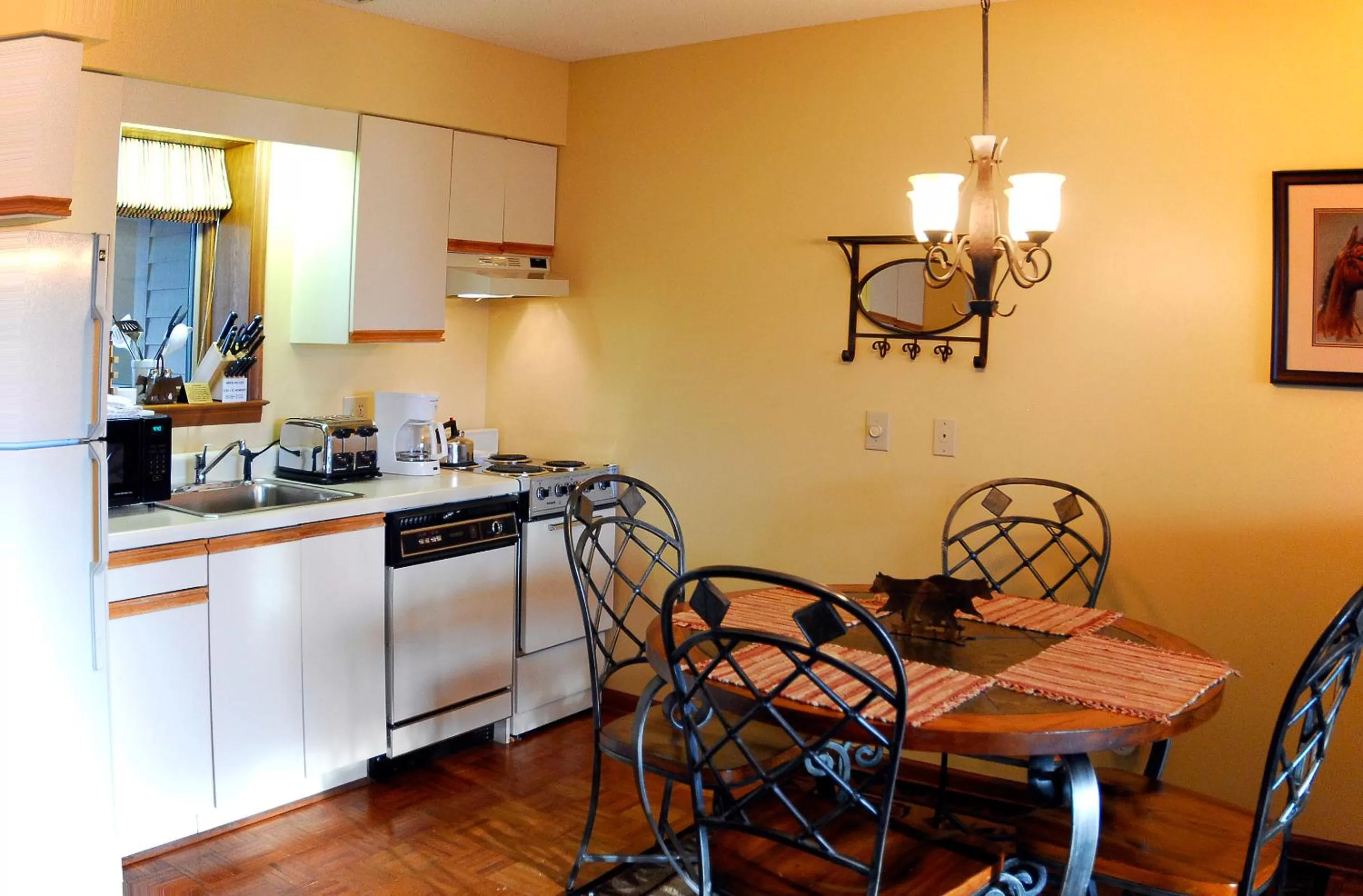 Kitchen or kitchenette in Chetola Resort Condominiums