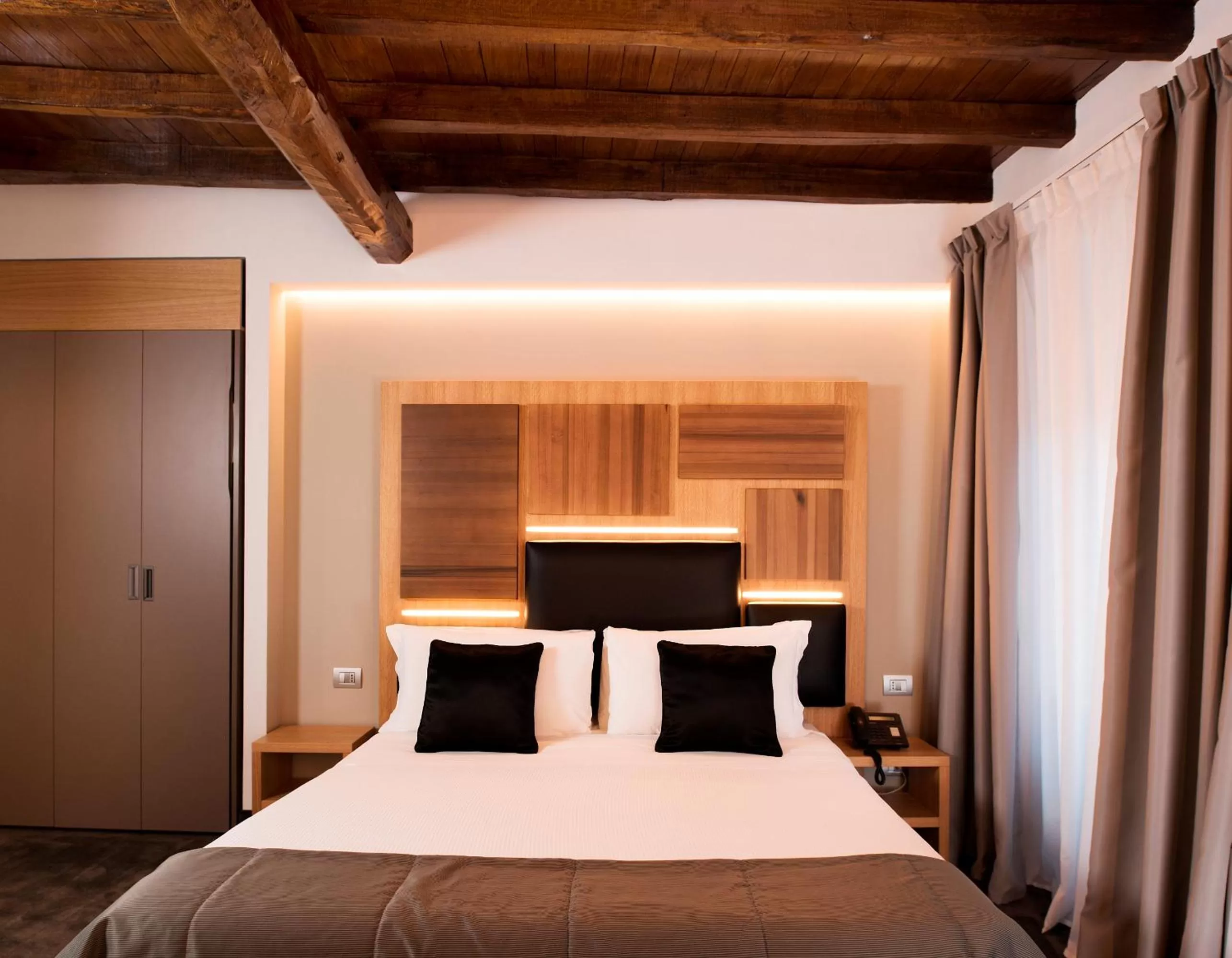 Photo of the whole room, Bed in Hotel Trevi - Gruppo Trevi Hotels