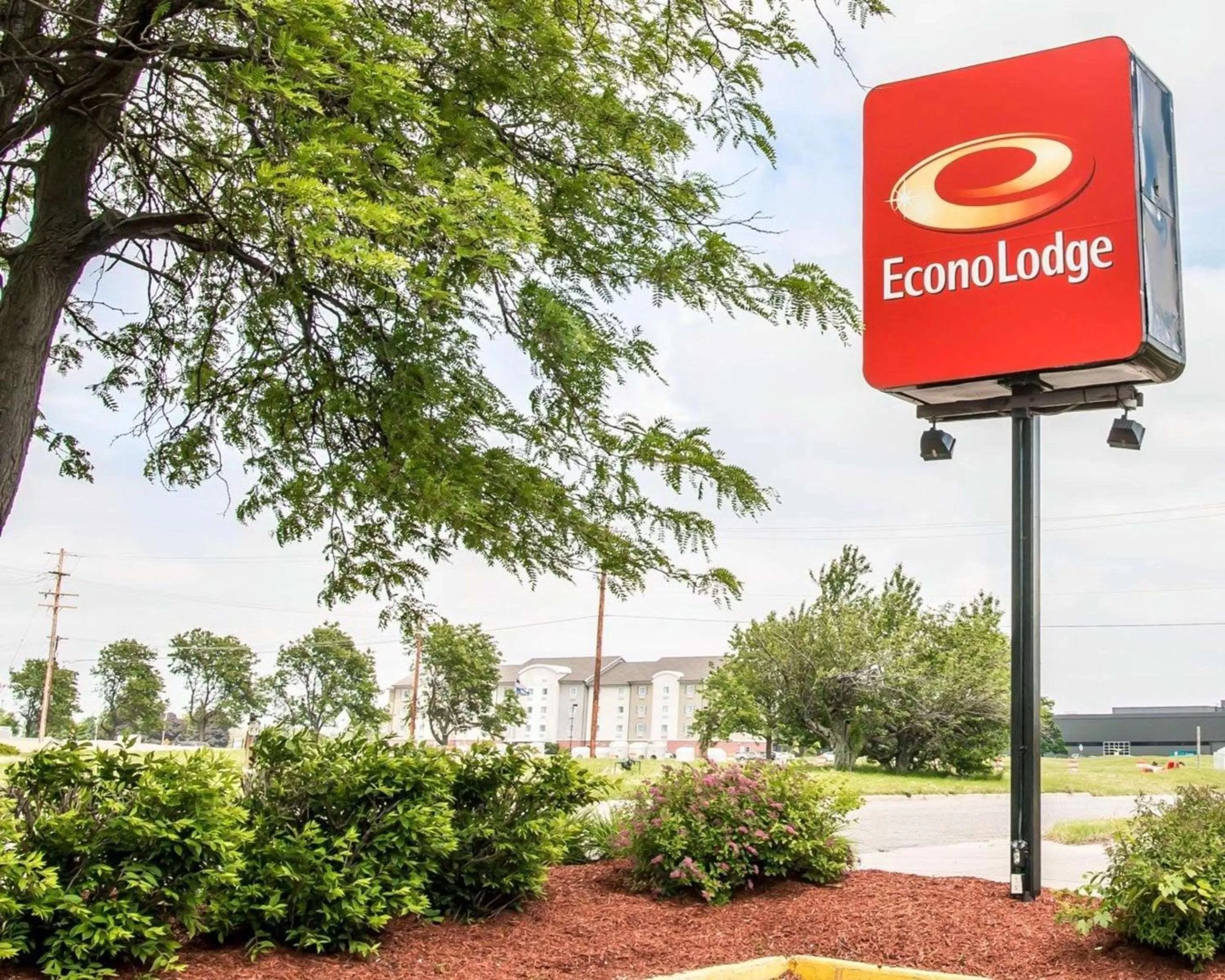 Property building in Econo Lodge Kalamazoo near Wings Stadium