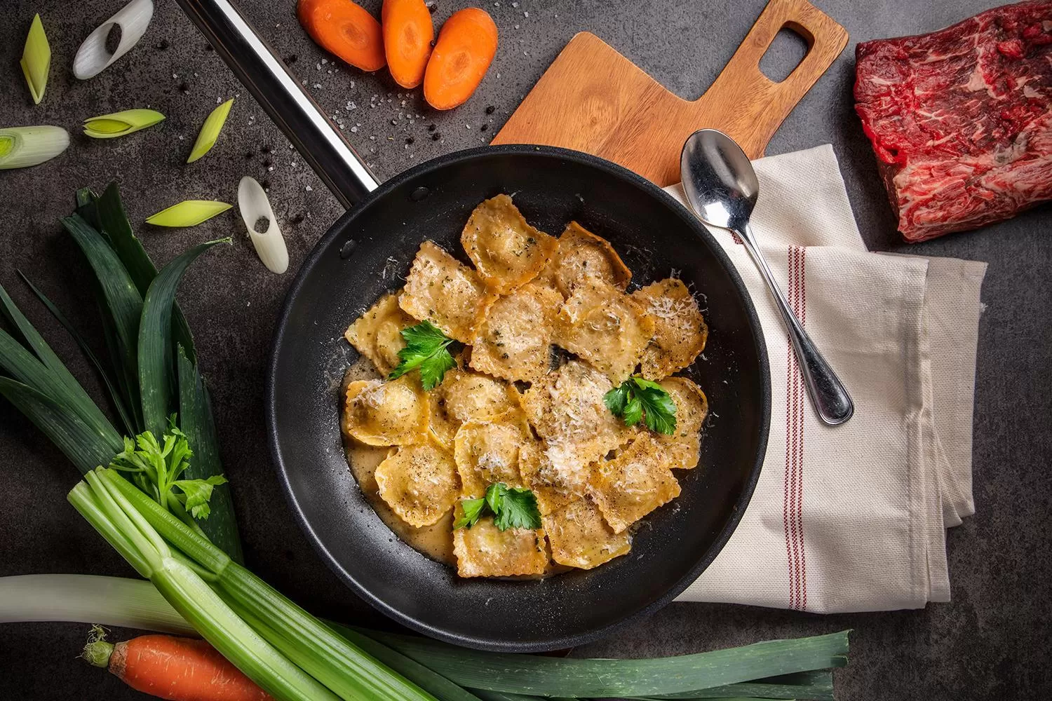 Restaurant/places to eat in Victoria Hotel & Residence