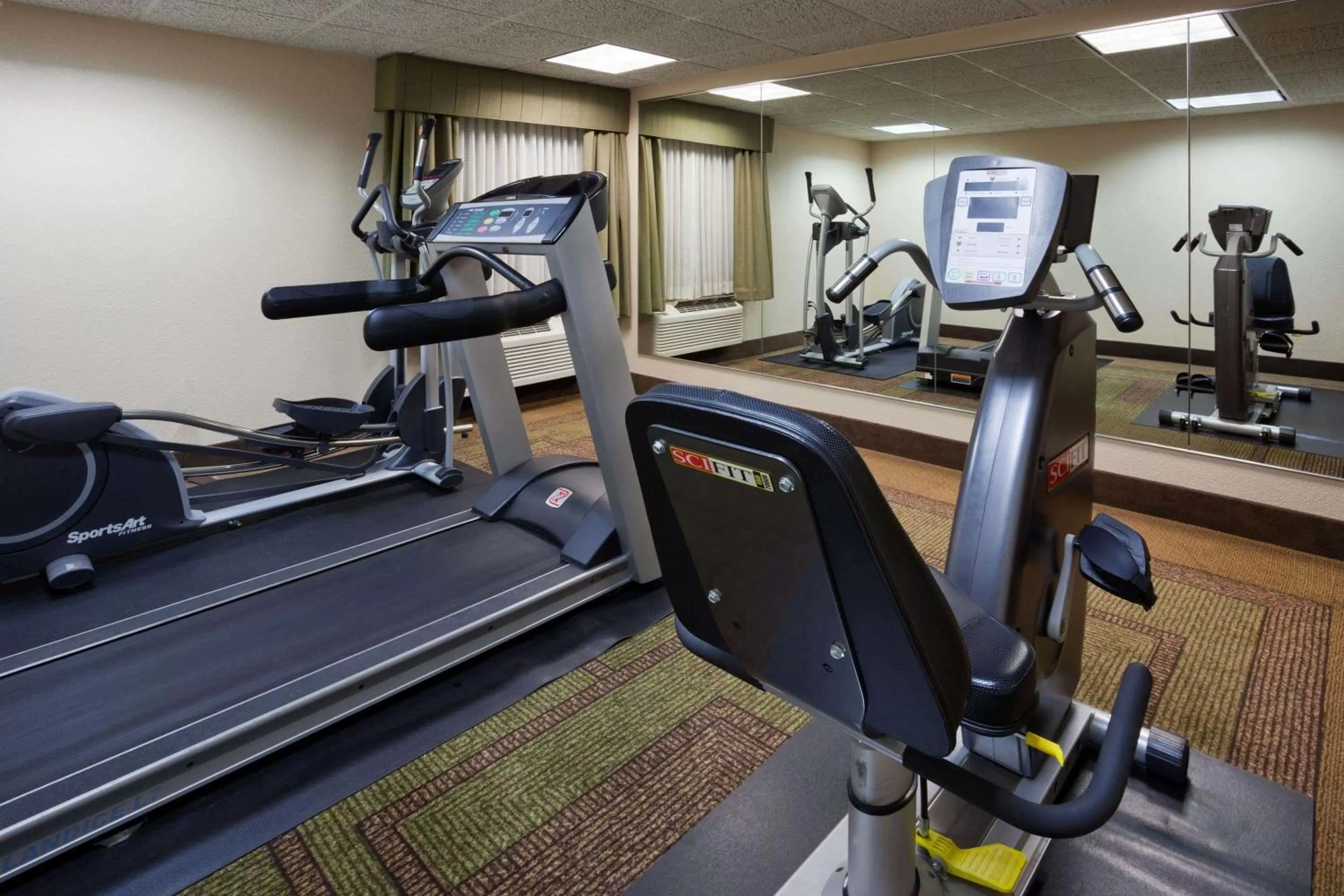 Fitness centre/facilities in La Quinta Inn by Wyndham Minneapolis Airport Bloomington