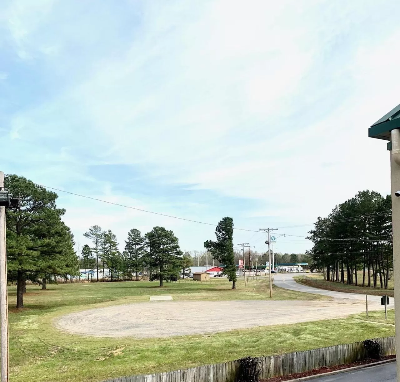 Property building in Days Inn by Wyndham North Little Rock Maumelle