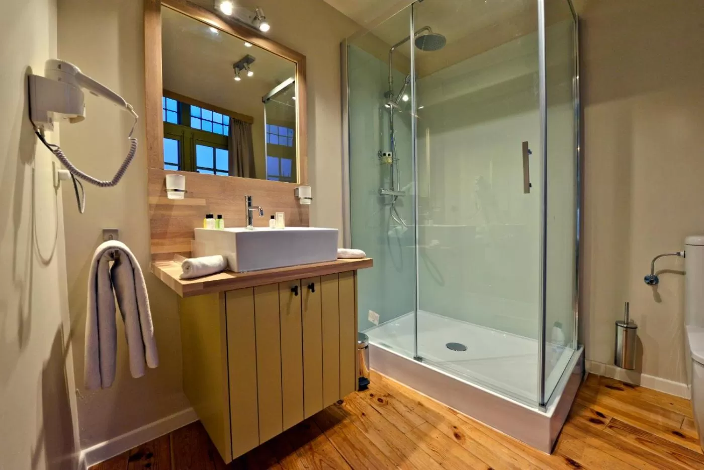 Shower in Rooms With A View