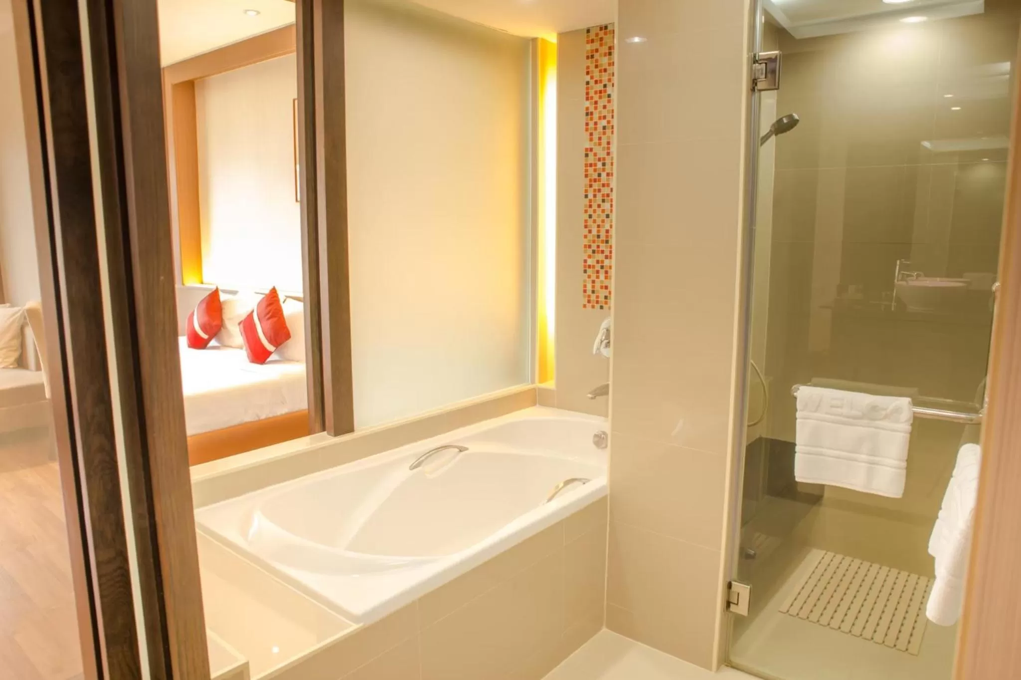 Shower in Chiangmai Grandview Hotel & Convention Center