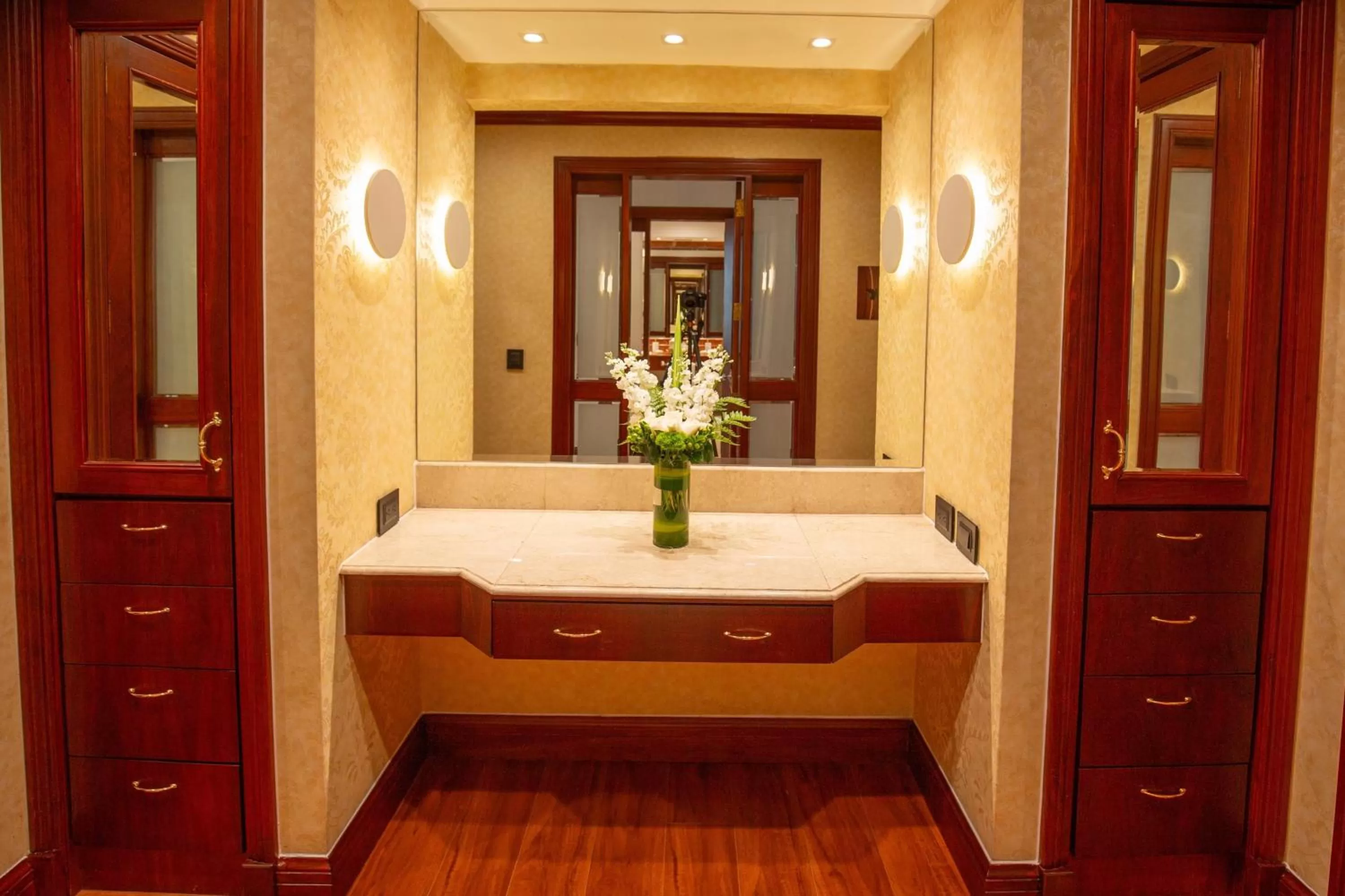 Photo of the whole room in JW Marriott Quito