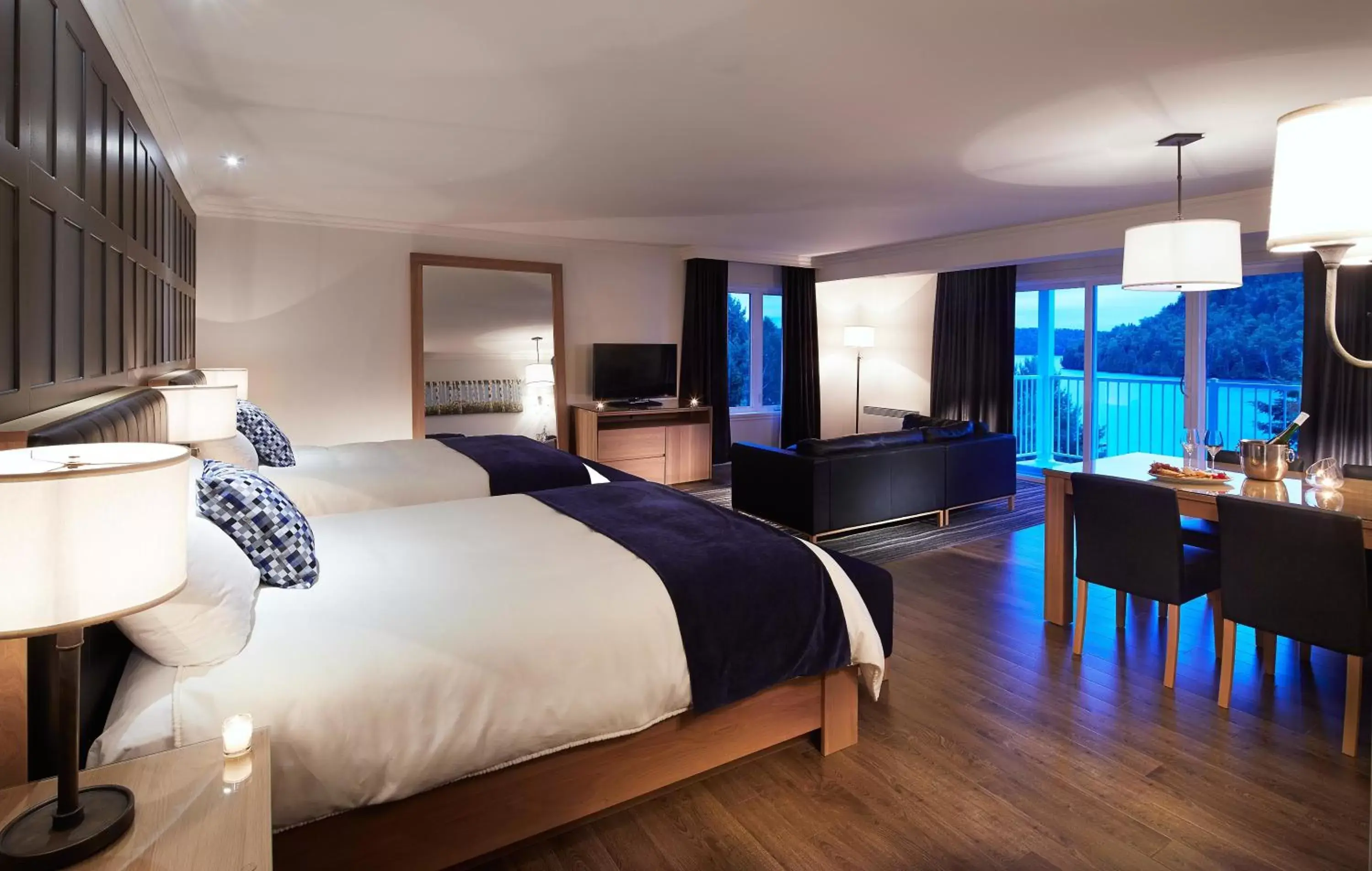 Deluxe Queen Room with Two Queen Beds - Lake View in Auberge du Lac-à-l'Eau-Claire Deluxe Queen Room with Two Queen Beds - Lake View in Auberge du Lac-à-l'Eau-Claire