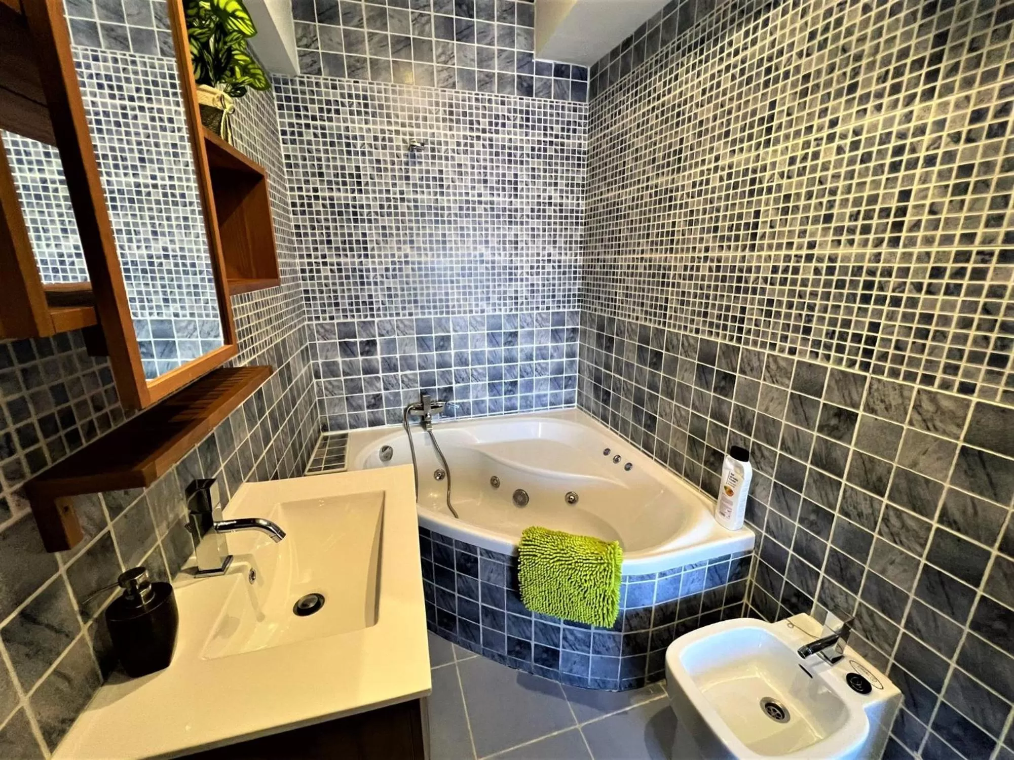 Bathroom in Rooms San Marcos