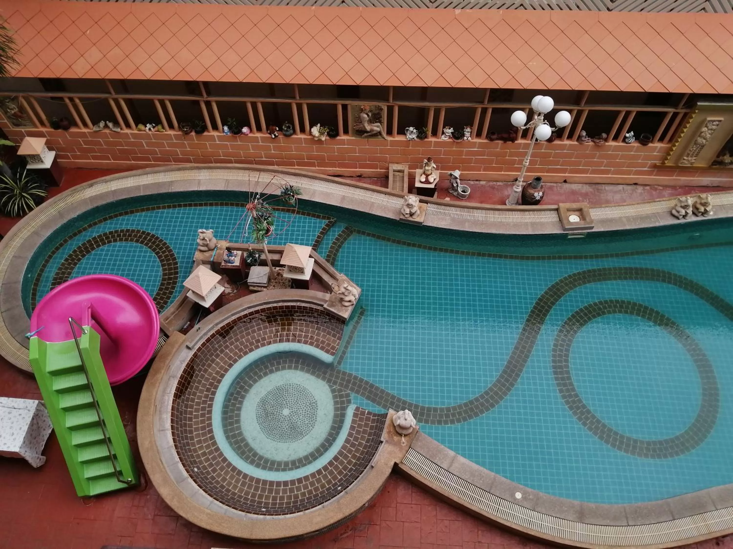 Area and facilities in Wannara Hotel Hua Hin