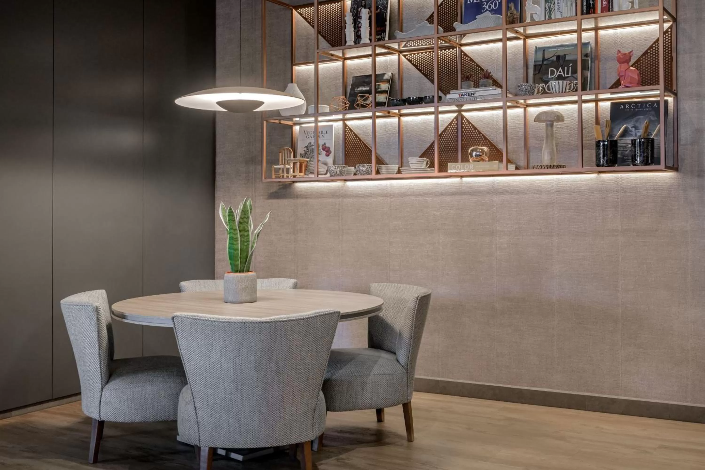 Lounge or bar in AC Hotel by Marriott Madrid Airport