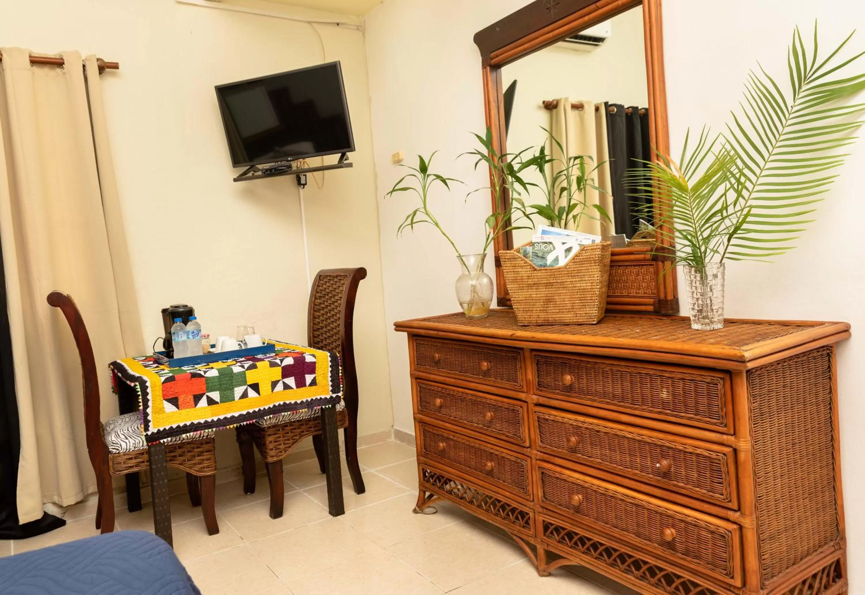 TV and multimedia in Hotel Boutique Simona