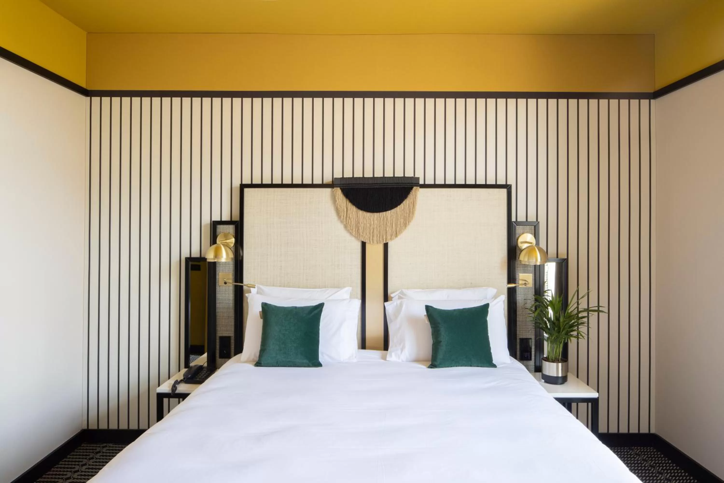 Bed in Best Western Premier Hotel Roosevelt