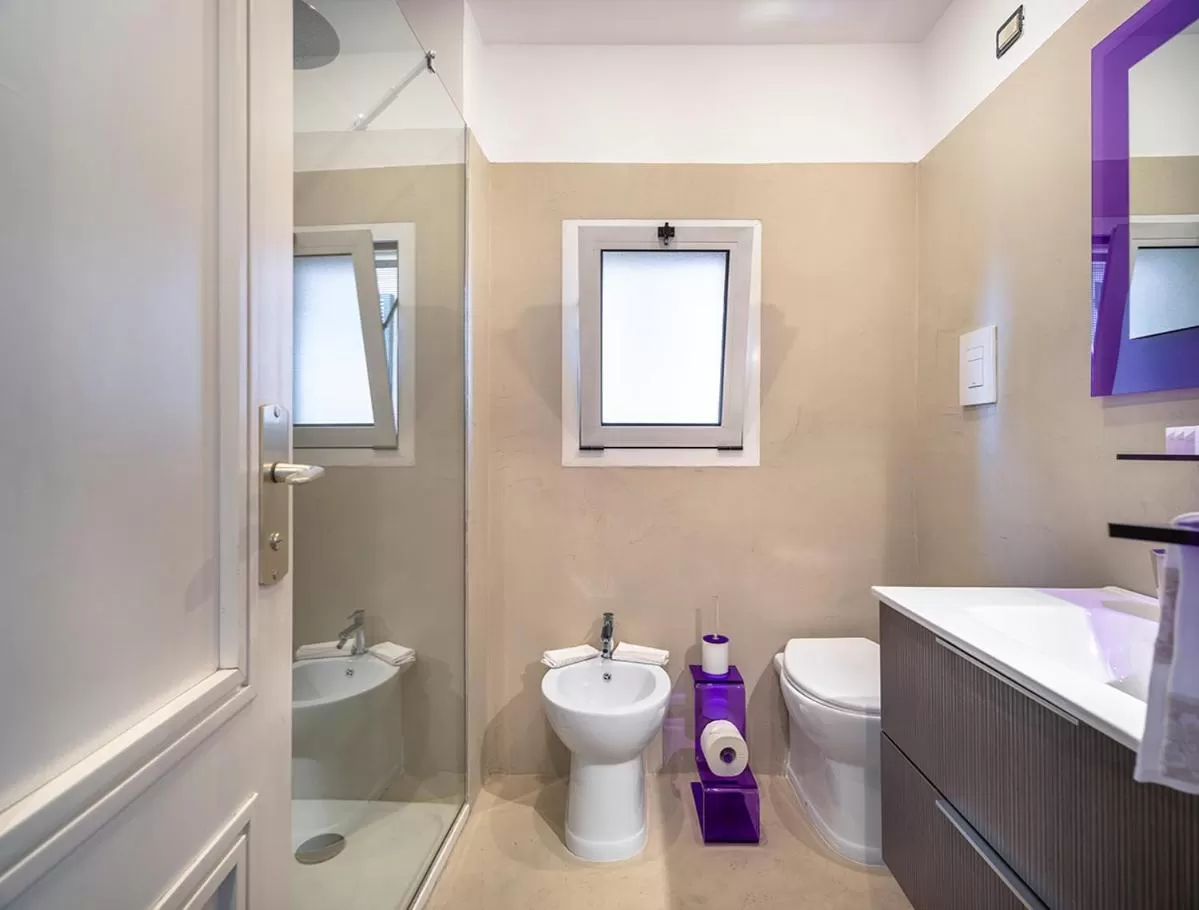 Shower in Rosabianca Boutique Hotel