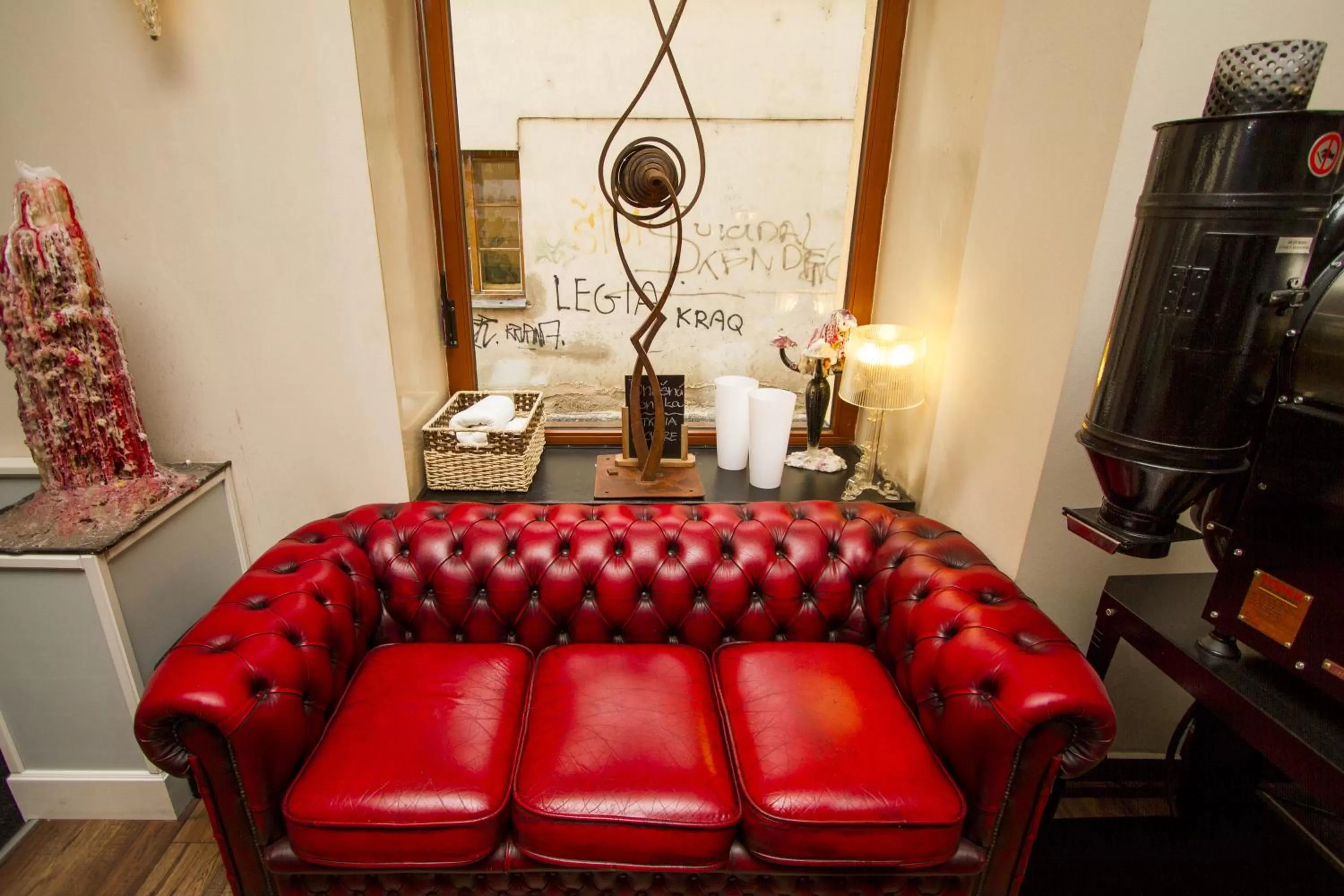 Restaurant/places to eat, Seating Area in Hotel Grand