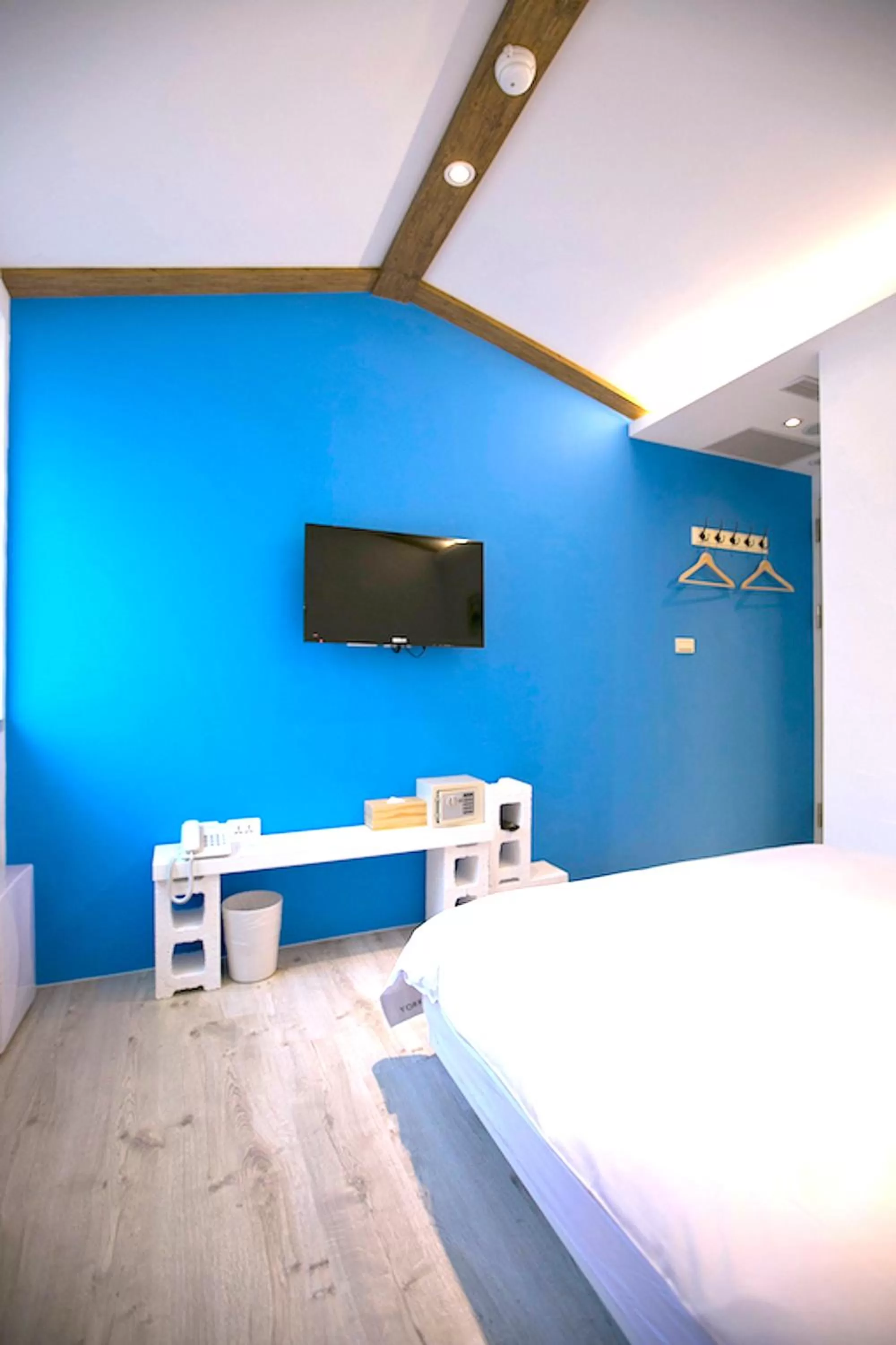 Decorative detail, Bed in York Hotel