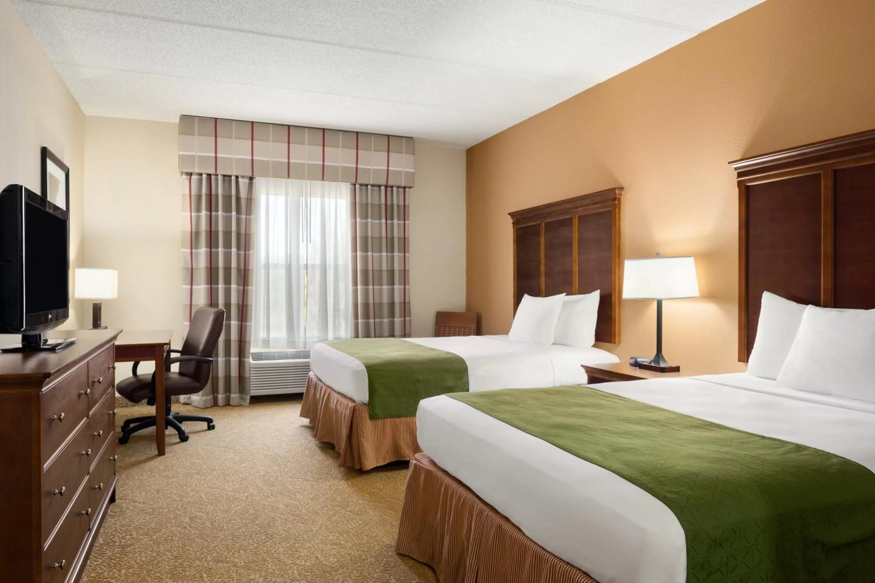 Photo of the whole room, Bed in Country Inn & Suites by Radisson, Anderson, SC
