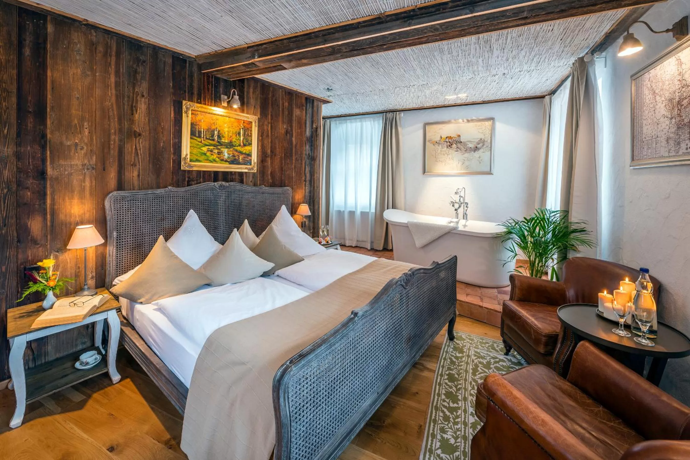 Photo of the whole room, Bed in Hotel Wellness Goldenes Fass Meißen