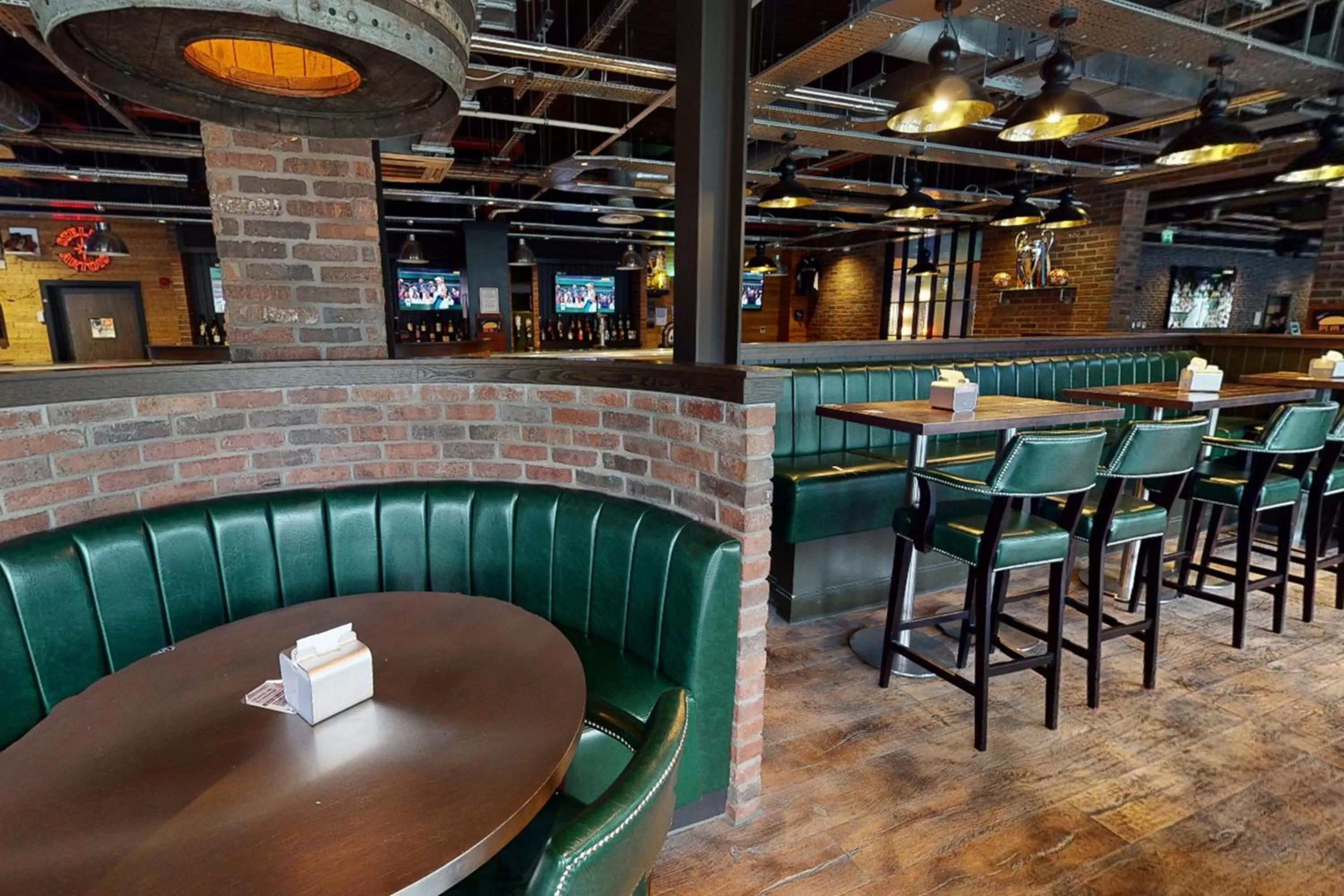 Restaurant/places to eat in Village Hotel Aberdeen