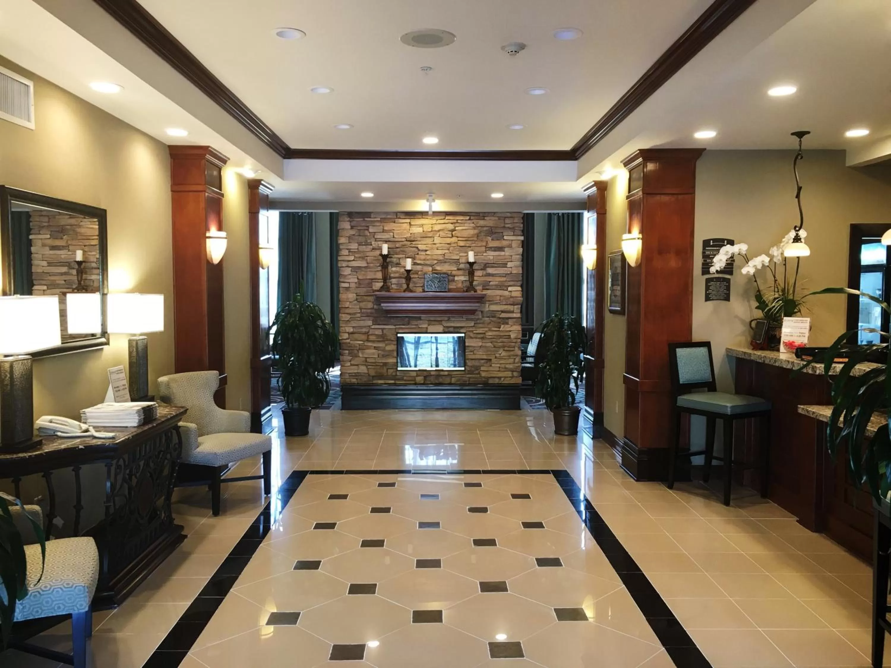 Property building in Staybridge Suites Irvine East/Lake Forest by IHG