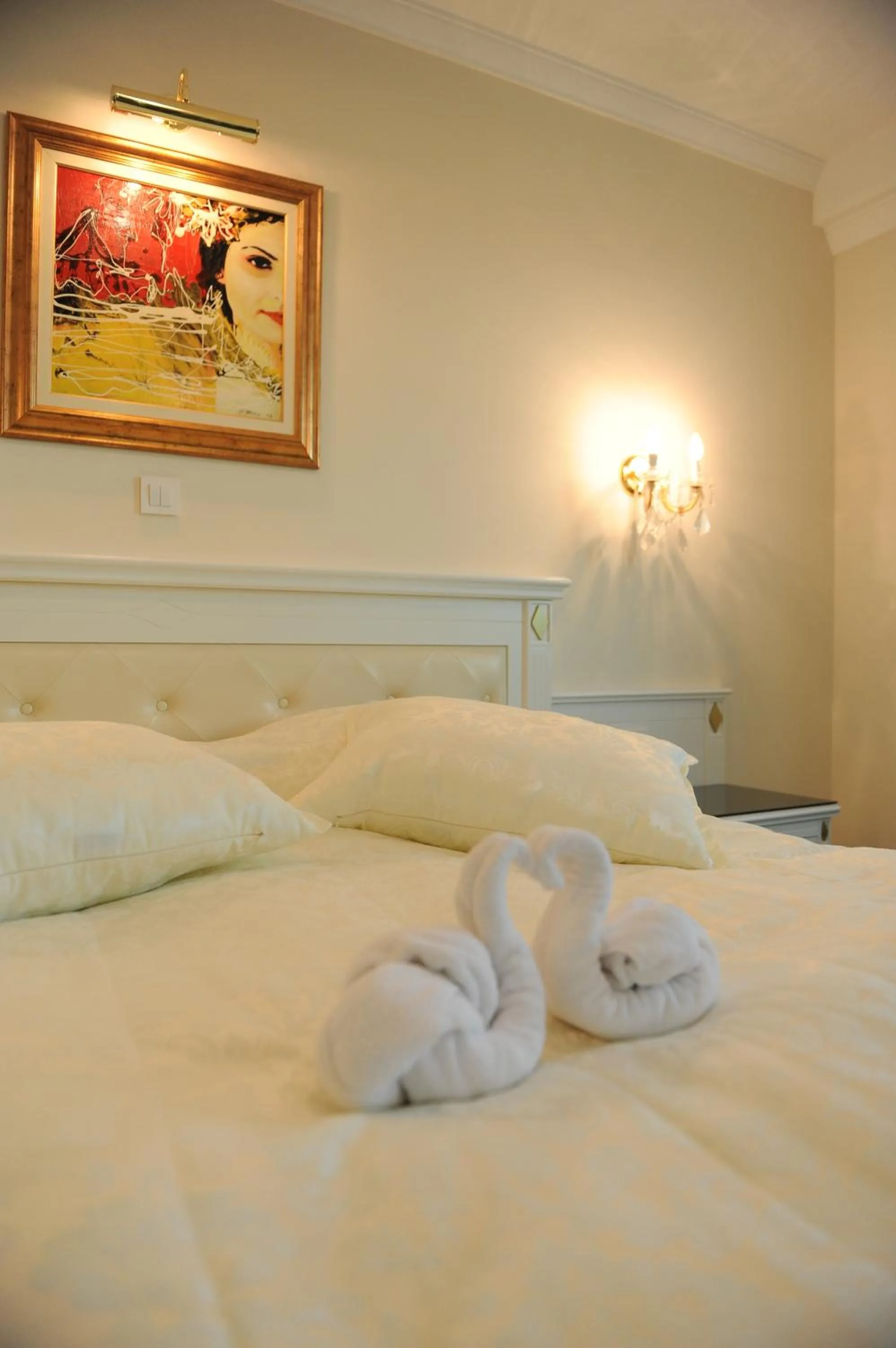 Decorative detail, Bed in Millenium Palace