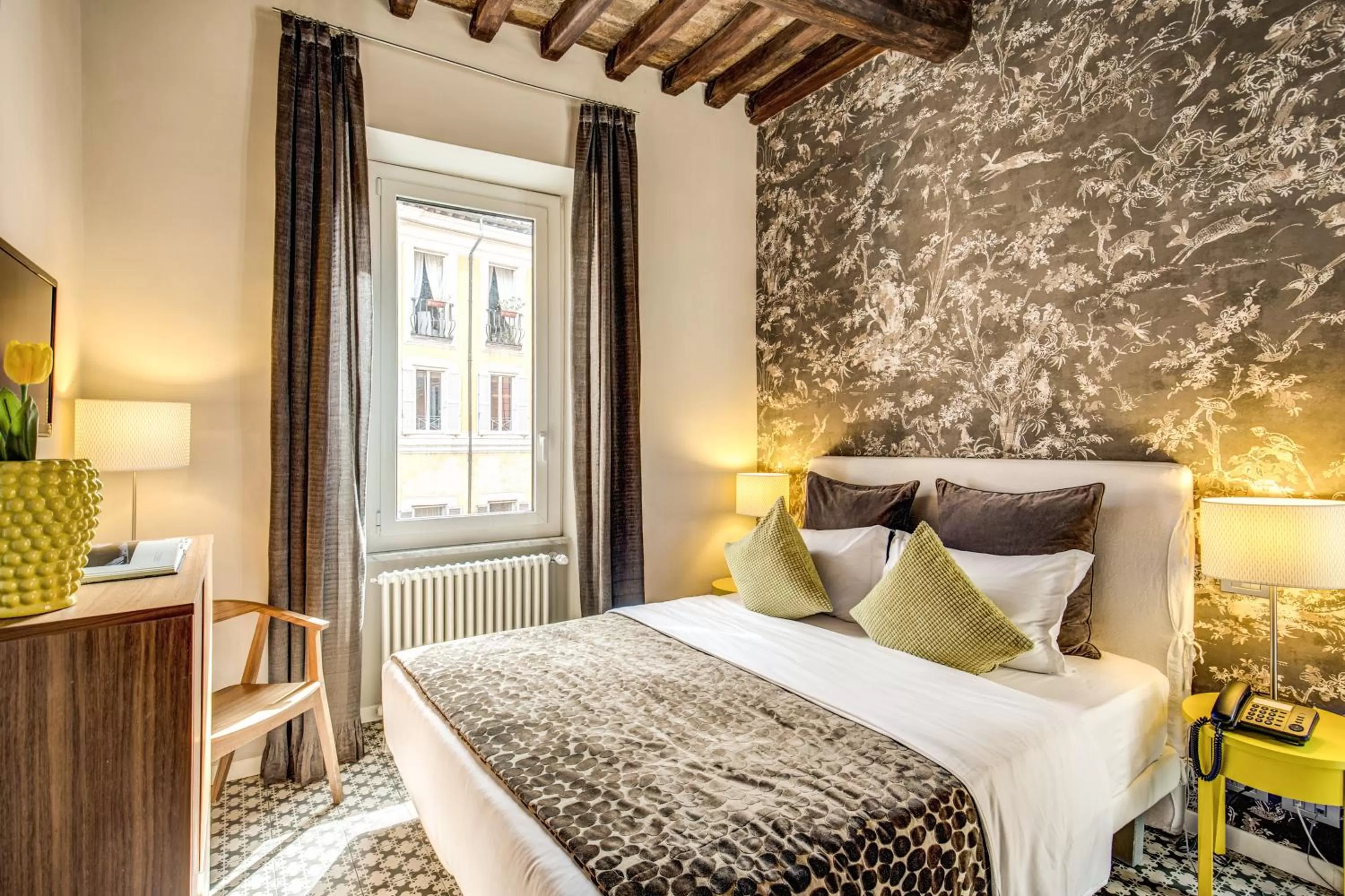 Bed in Trevi Beau Boutique Hotel