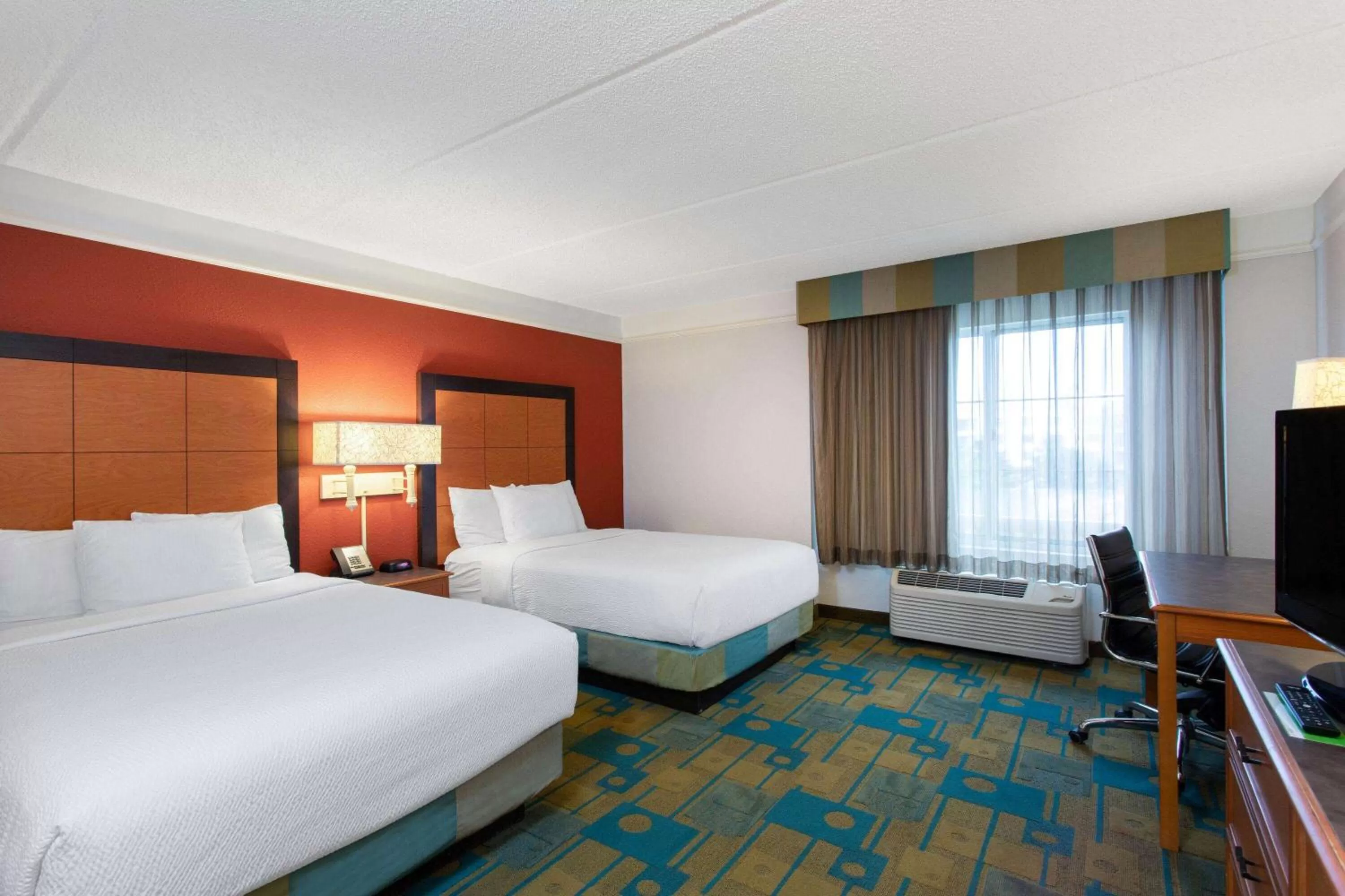 Double Room with Two Double Beds - Non-Smoking in La Quinta by Wyndham Jacksonville Butler Blvd