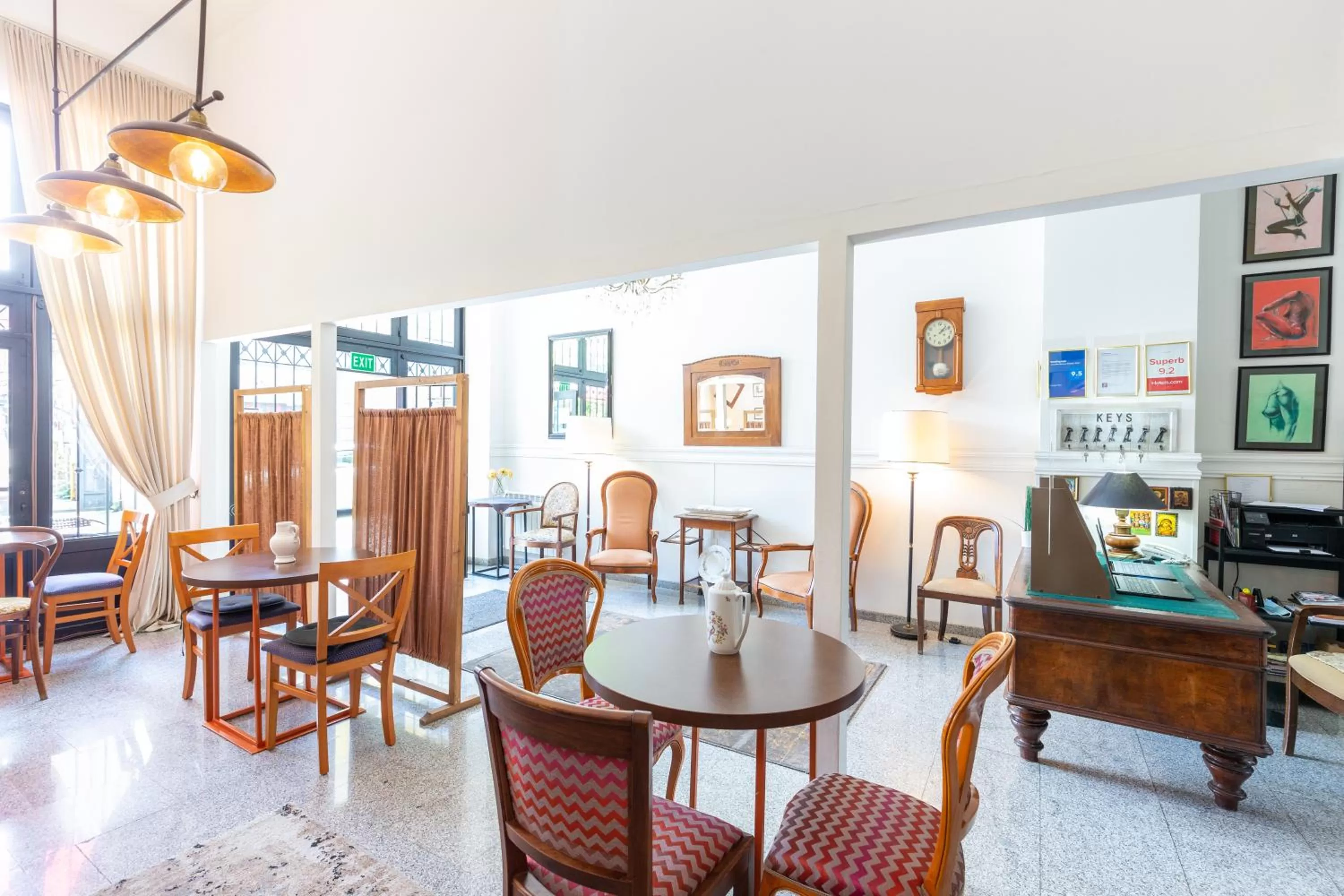 Lobby or reception in Hotel N16