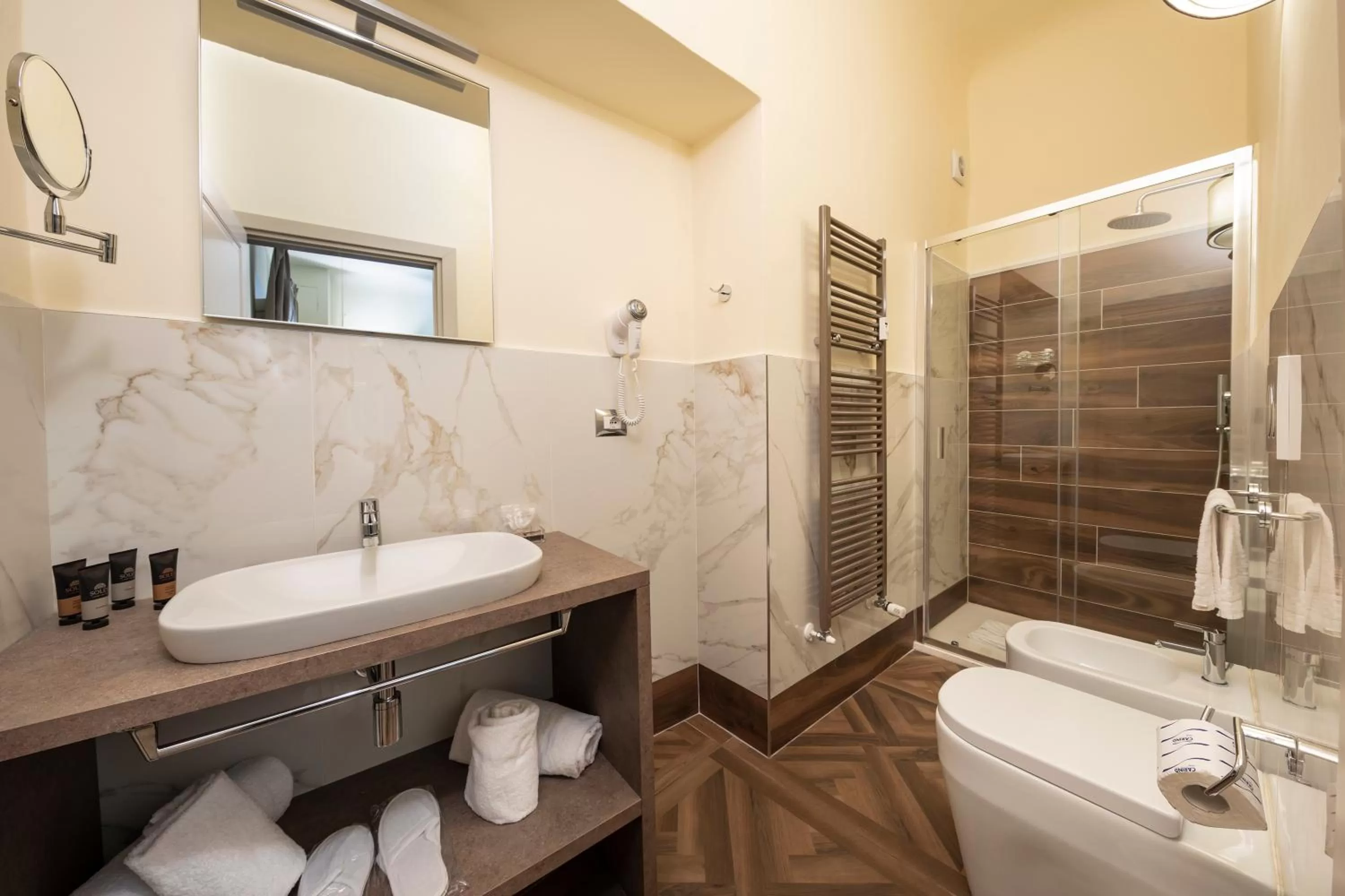 Bathroom in Palazzo Martellini Residenza d'epoca