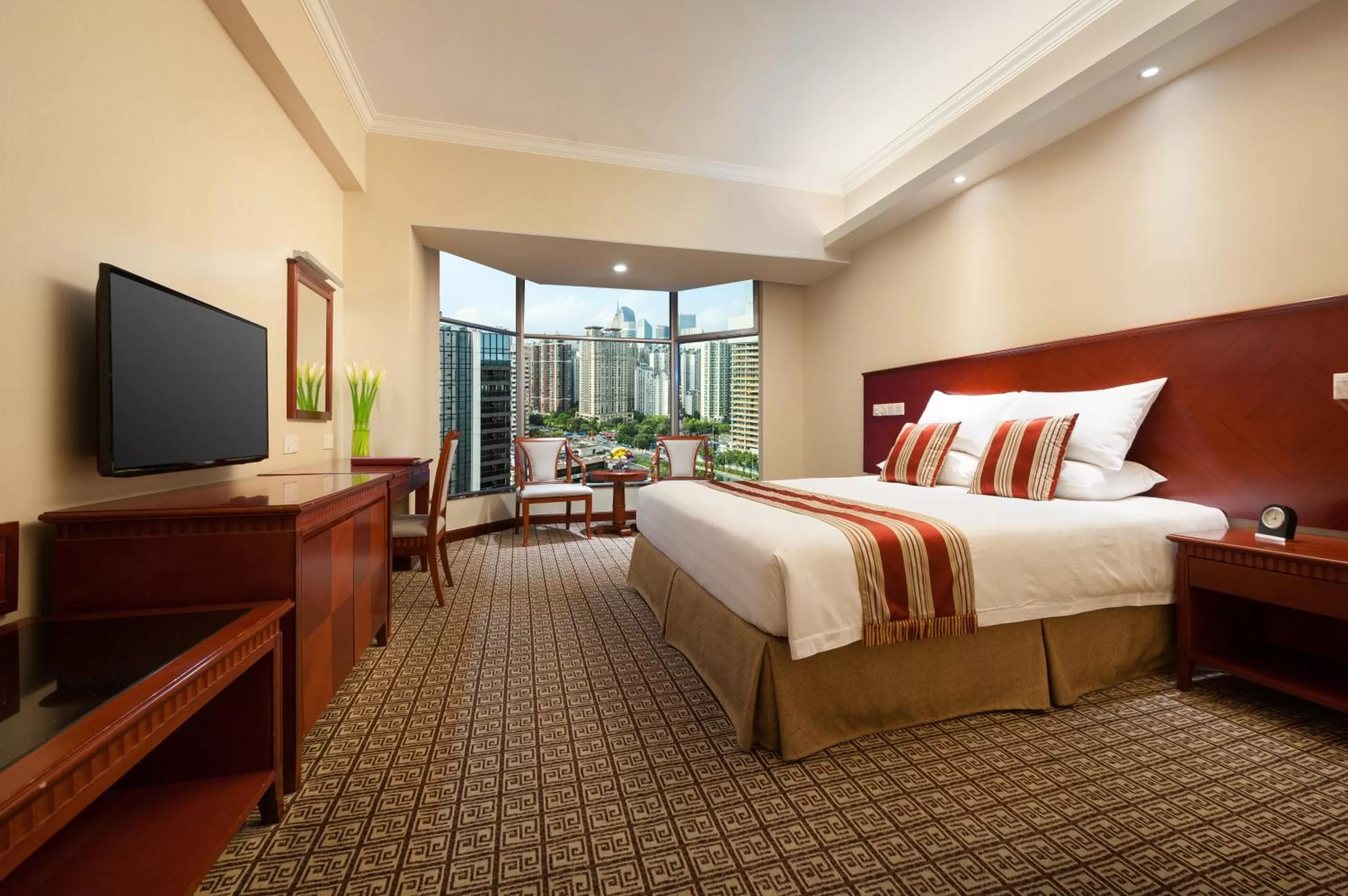 Bed in Ramada by Wyndham Pearl Guangzhou-Canton Fair Free Shuttle Bus