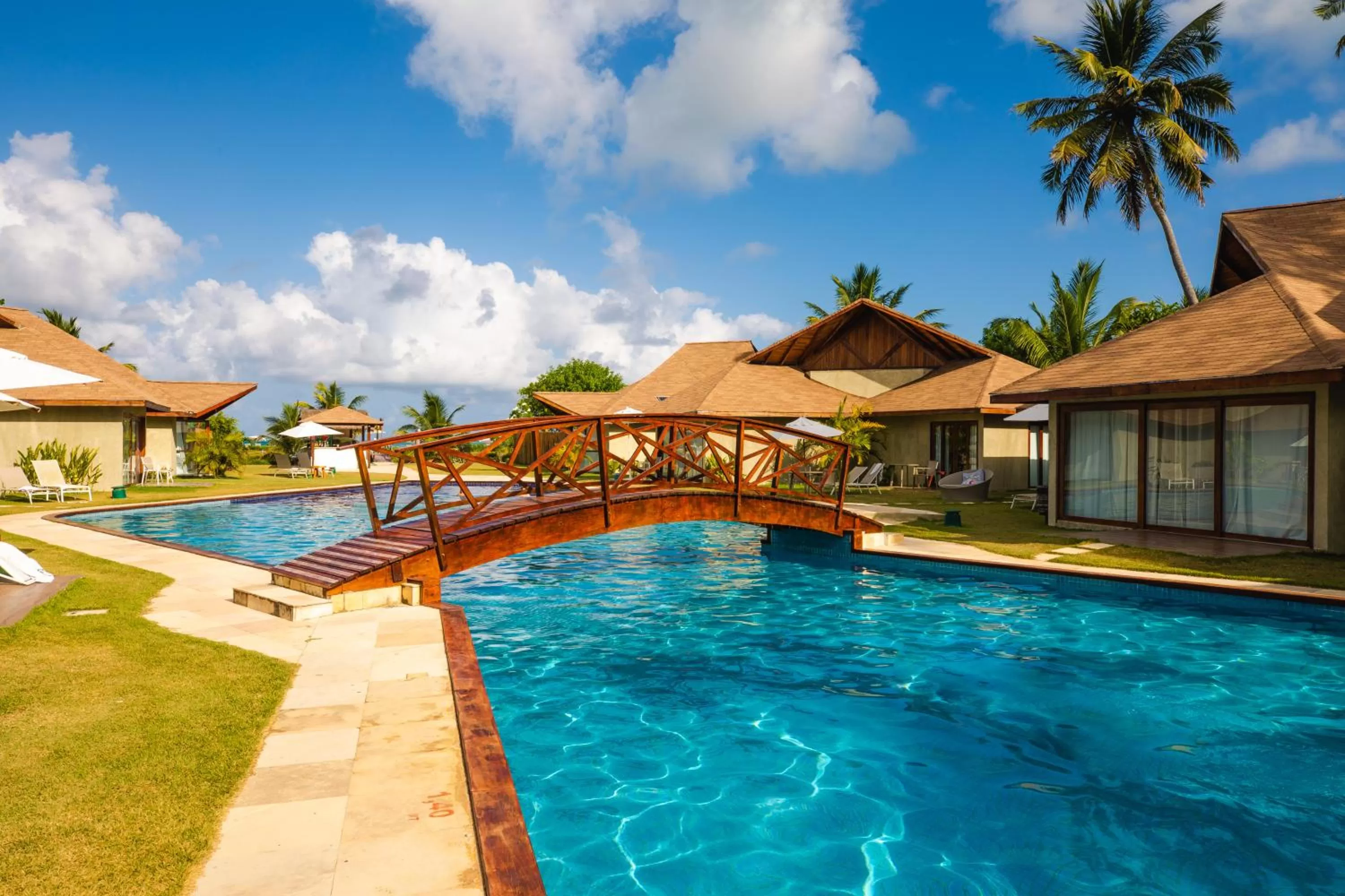 Garden, Swimming Pool in Pousada Rangai