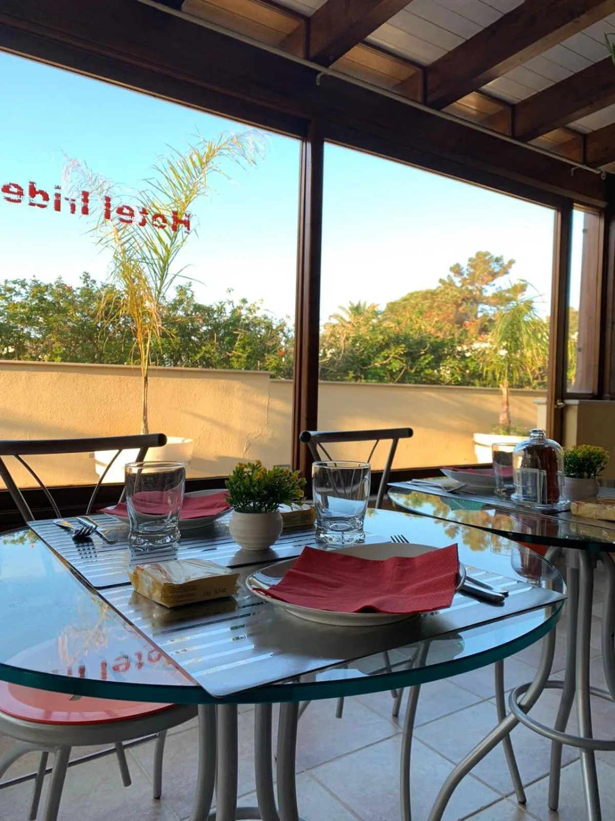 Food in Hotel Iride by Marino Tourist