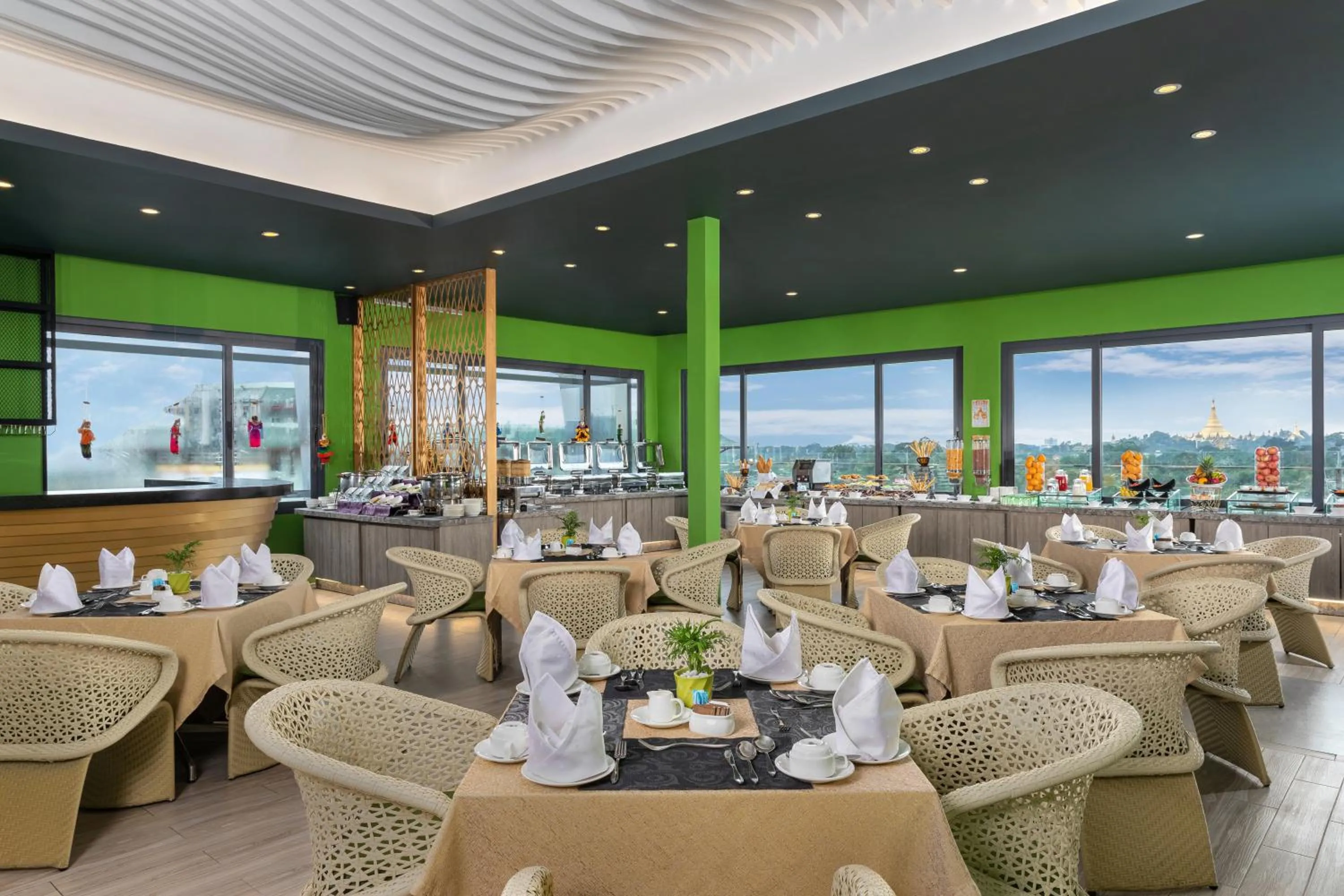 Restaurant/places to eat in Best Western Green Hill Hotel