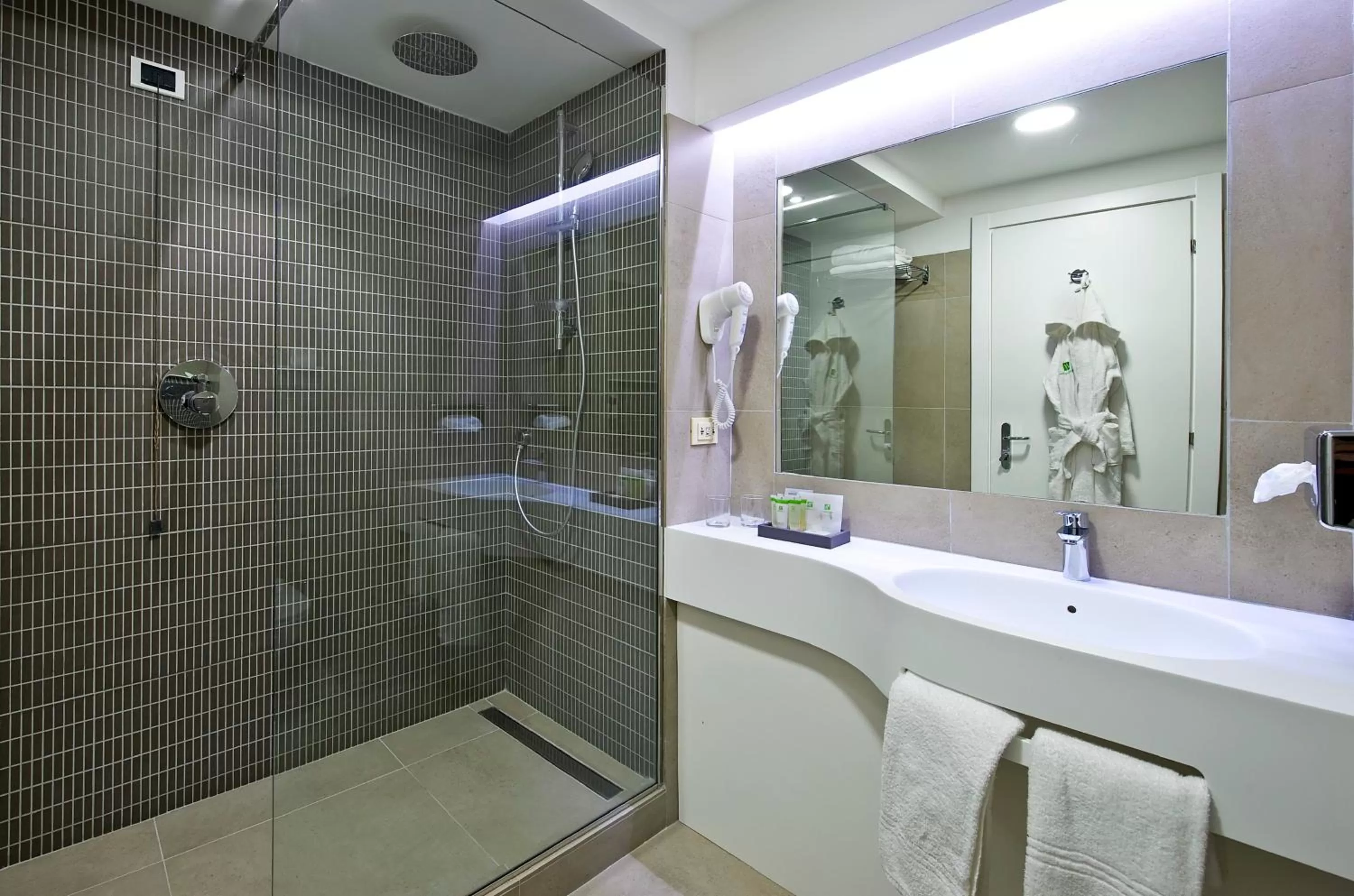 Bathroom in Holiday Inn Naples by IHG