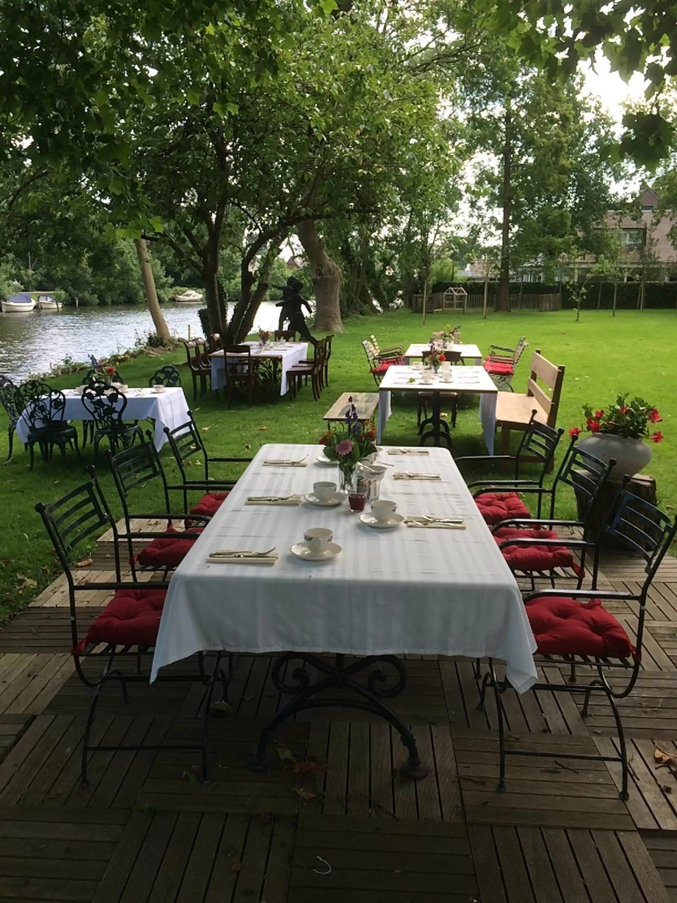 Garden view in Logement aan de Vecht