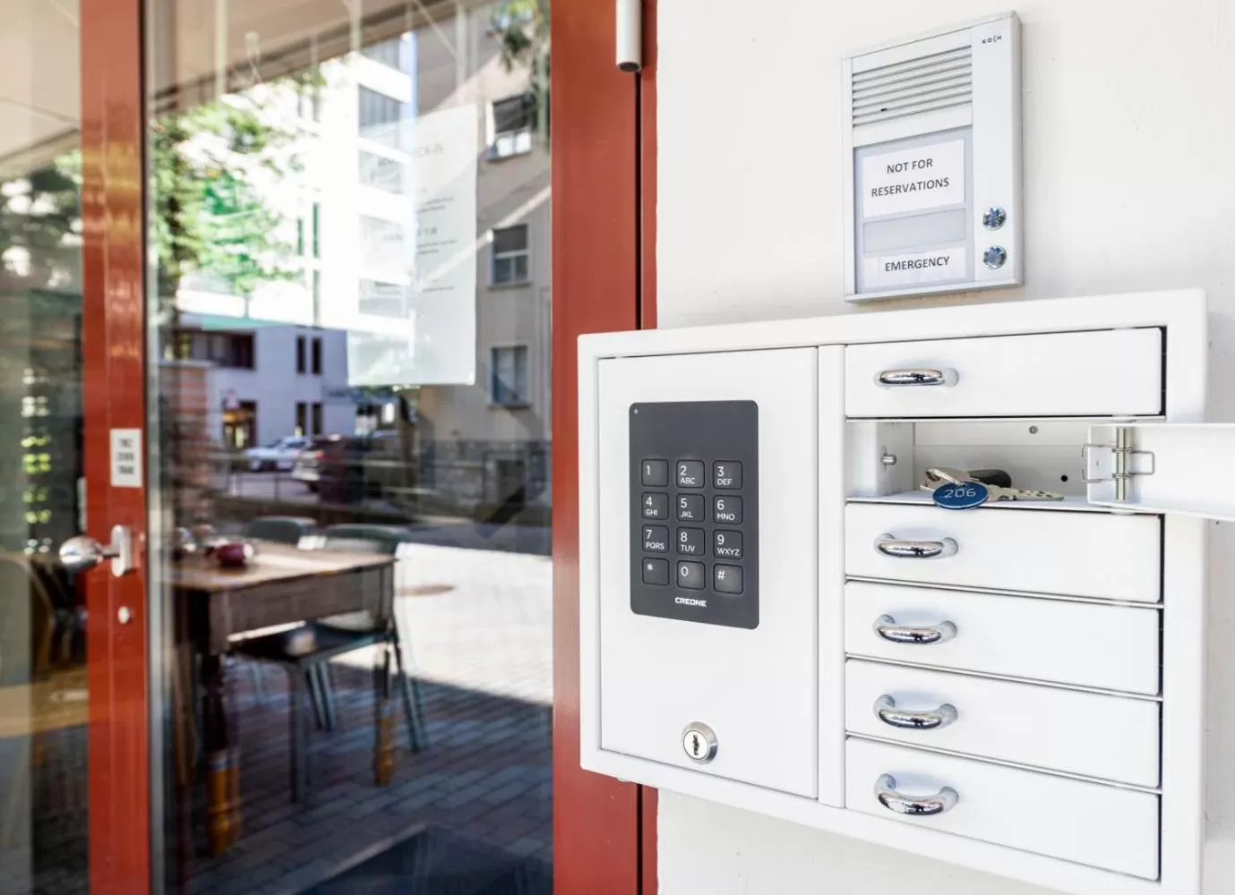 Facade/entrance in Hotel Atlantico self check-in