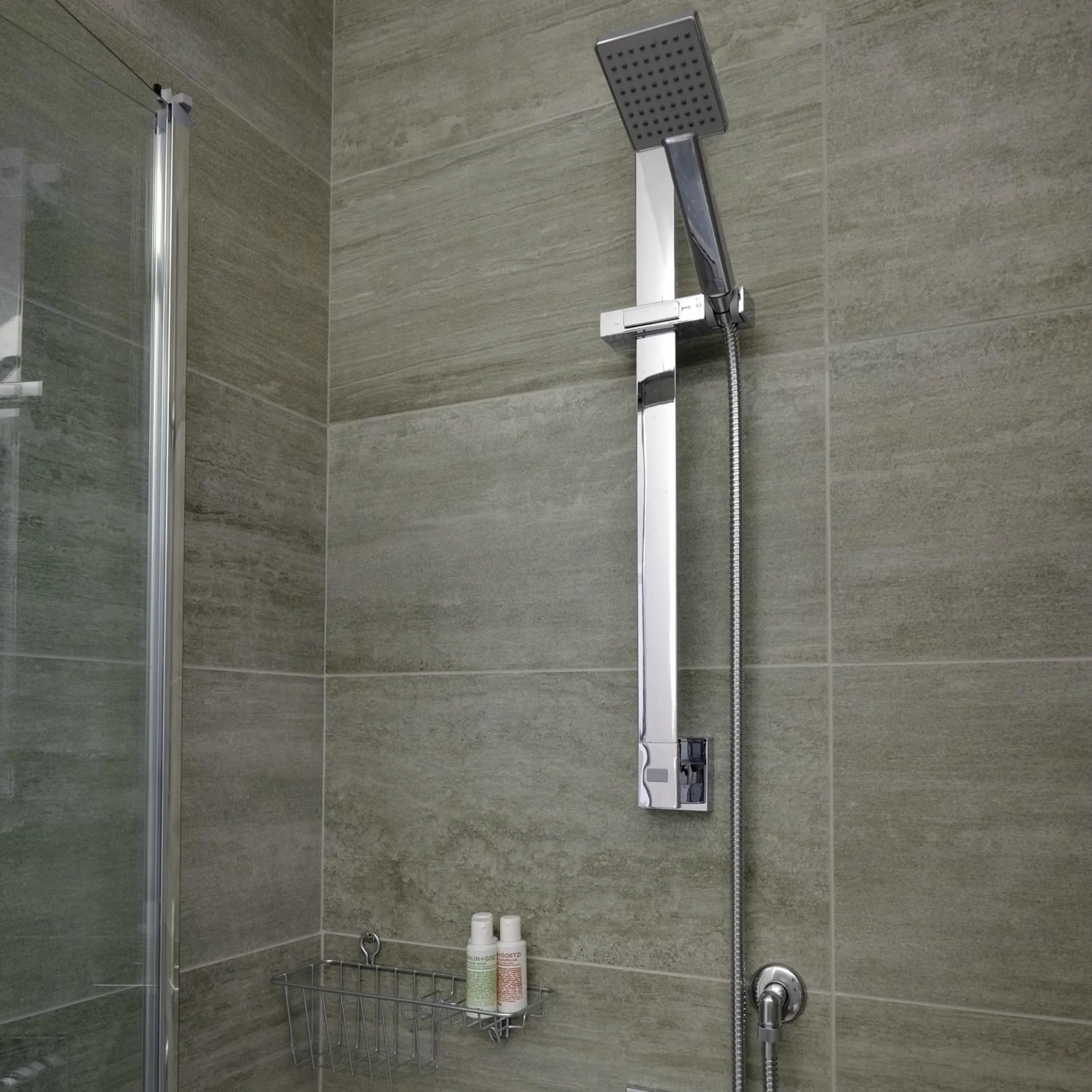 Shower in Made to Measure Business