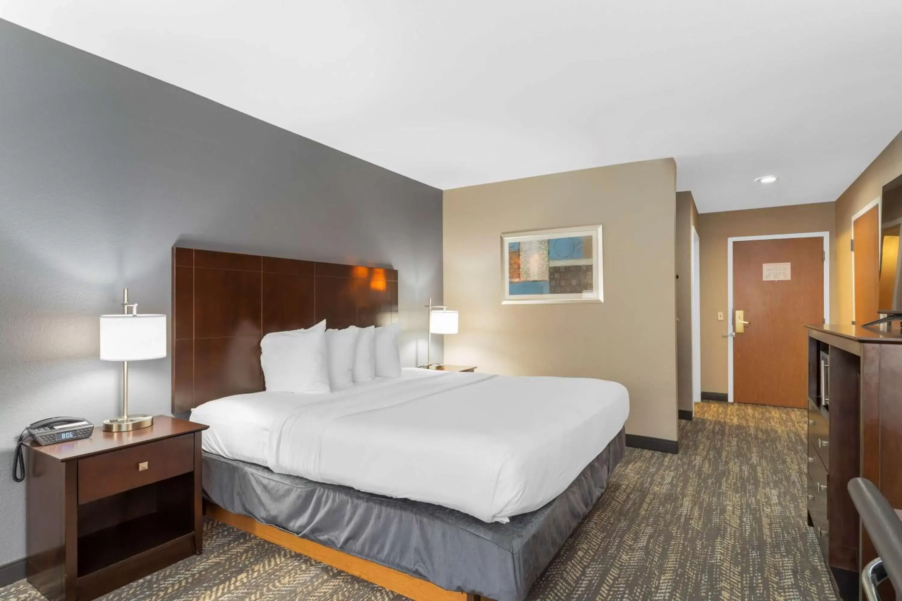 King Room with Bath Tub - Disability Access/Non-Smoking in Best Western Natchitoches Inn King Room with Bath Tub - Disability Access/Non-Smoking in Best Western Natchitoches Inn