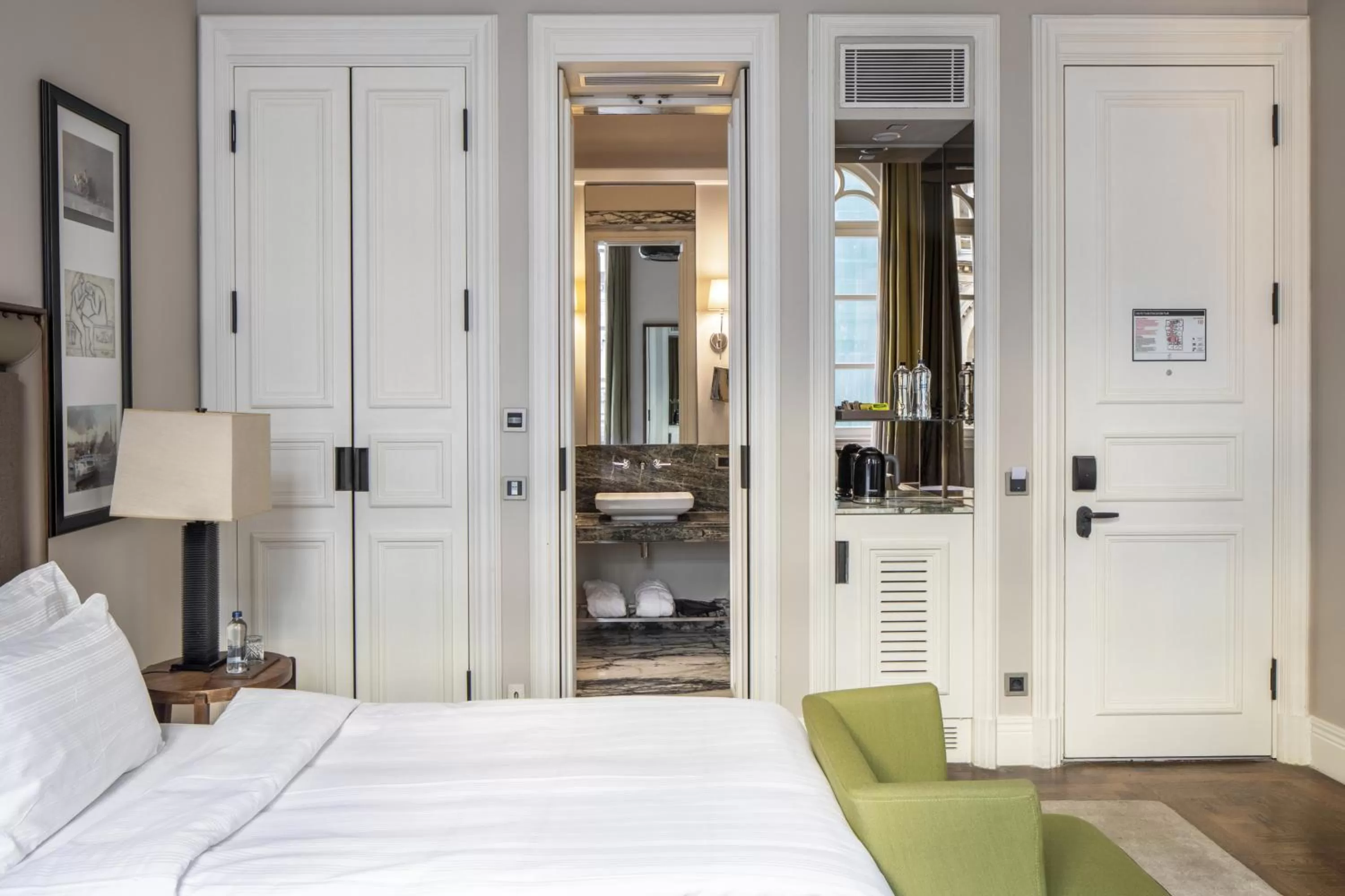 Bed in The Bank Hotel Istanbul, a Member of Design Hotels