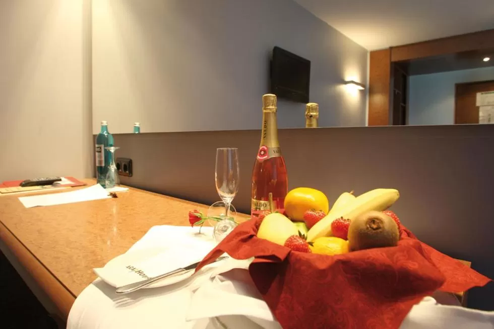 Food and drinks in Ara Classic