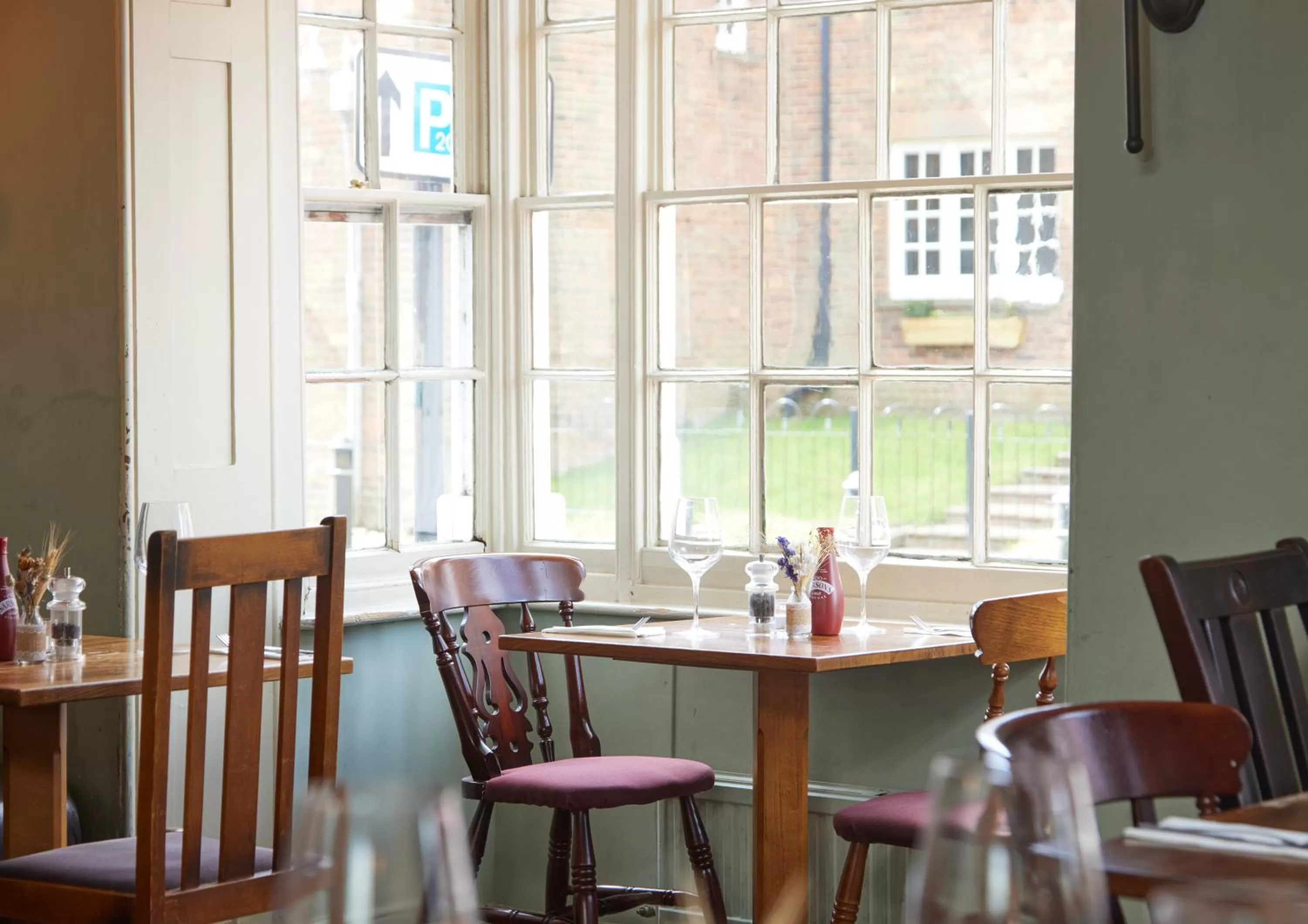 Restaurant/places to eat in The Bell Hotel Woburn By Greene King Inns