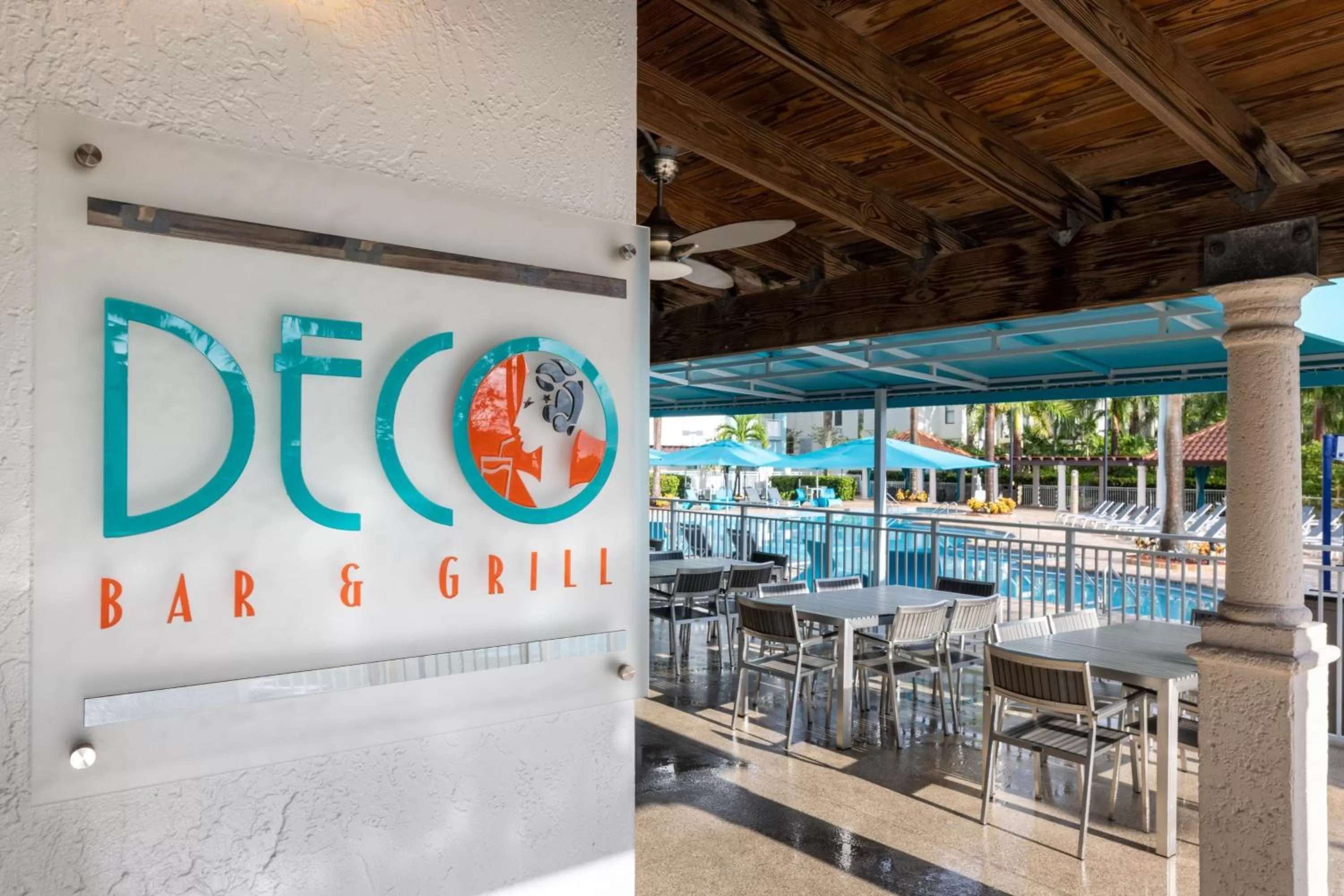 Lounge or bar in Marriott's Villas At Doral