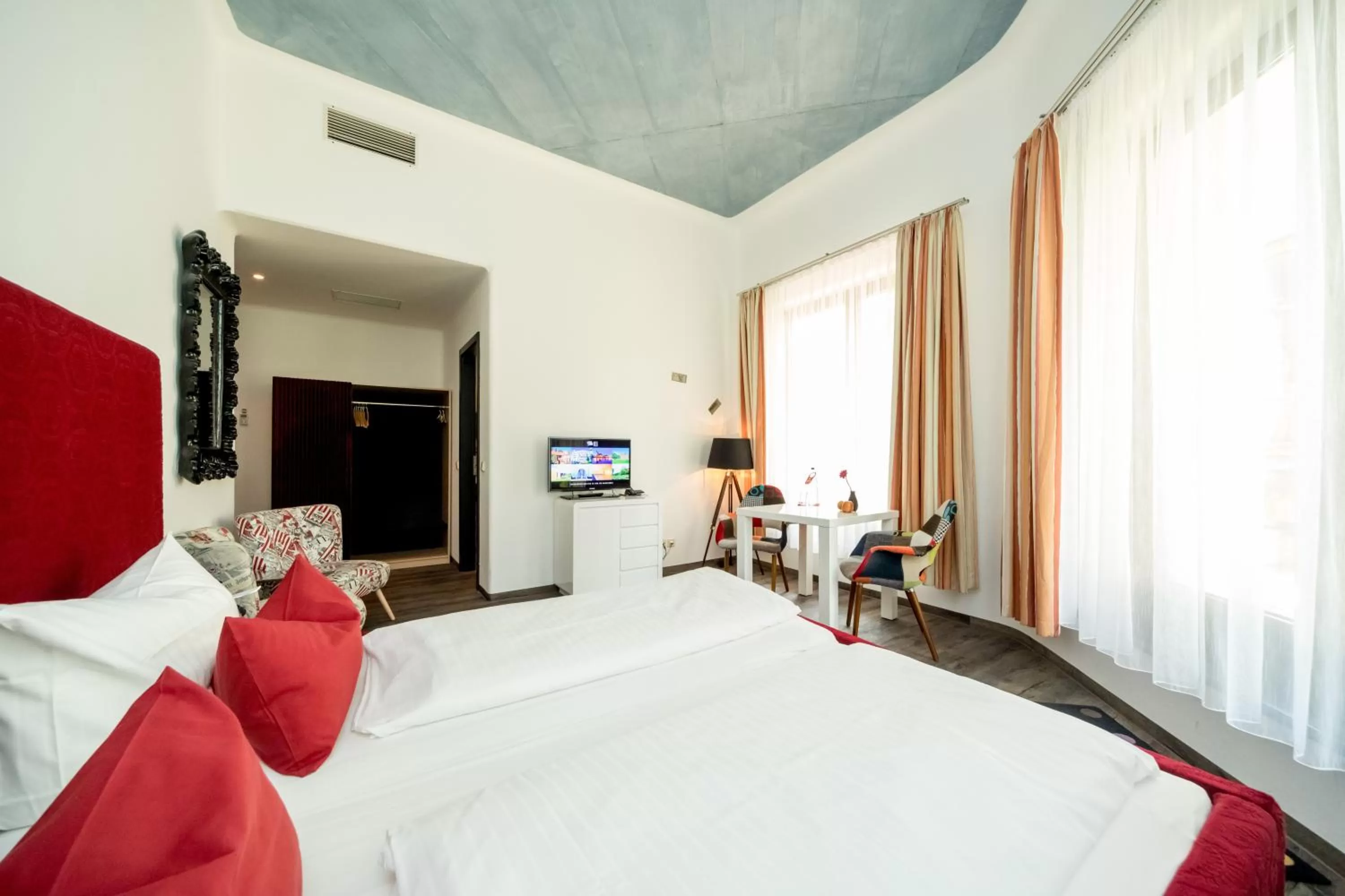 Bed in artHOTEL Magdeburg