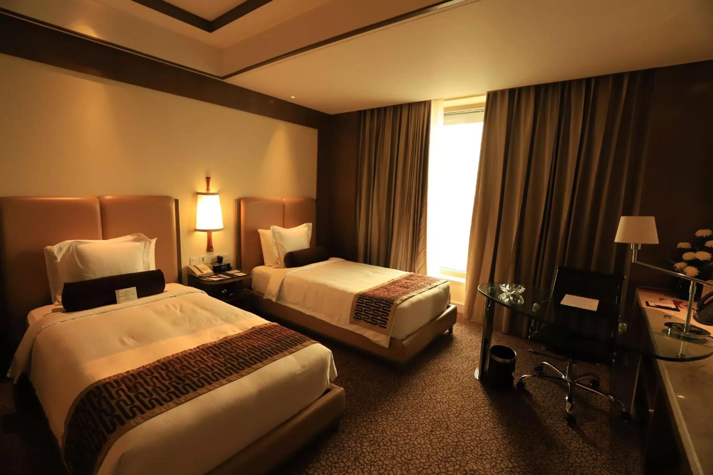 Bed in Crowne Plaza New Delhi Okhla by IHG
