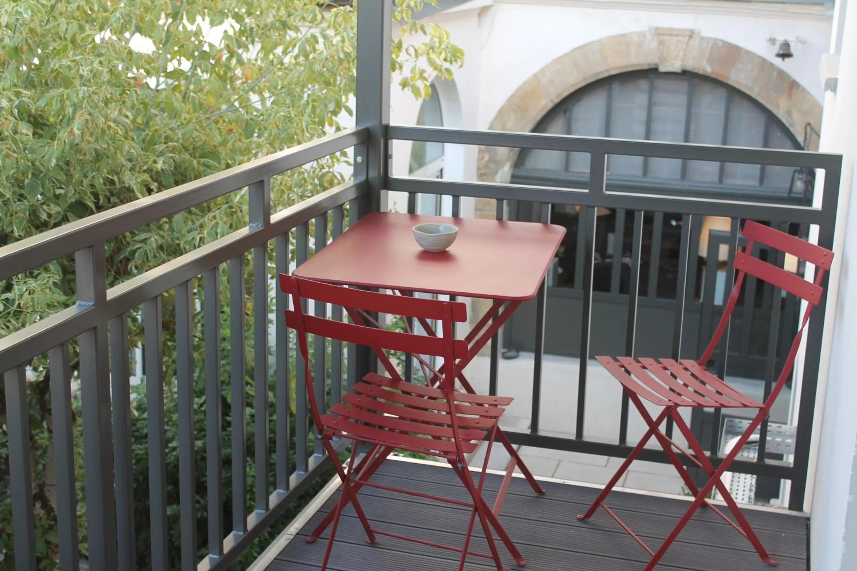 Garden view, Balcony/Terrace in Hôtel jardin Le Pasteur