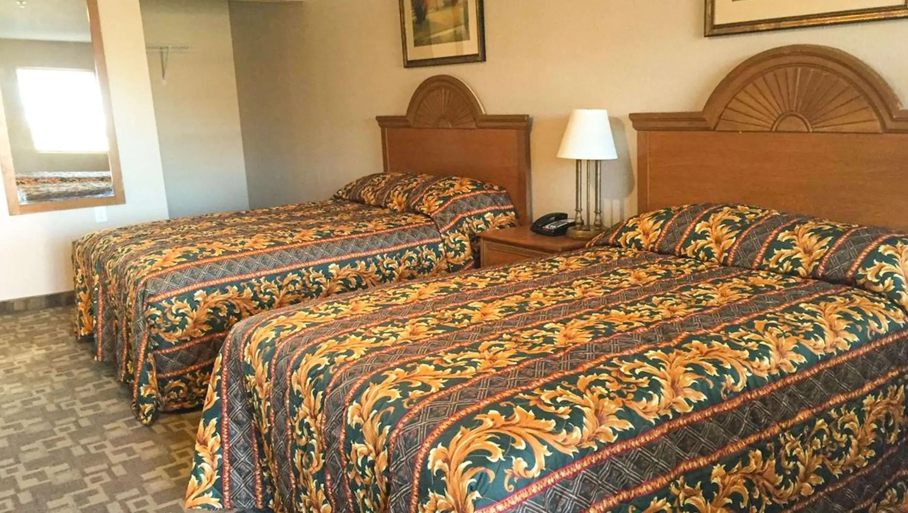 Queen Room with Two Queen Beds - Non-Smoking in Budget Inn Ardmore OK Queen Room with Two Queen Beds - Non-Smoking in Budget Inn Ardmore OK