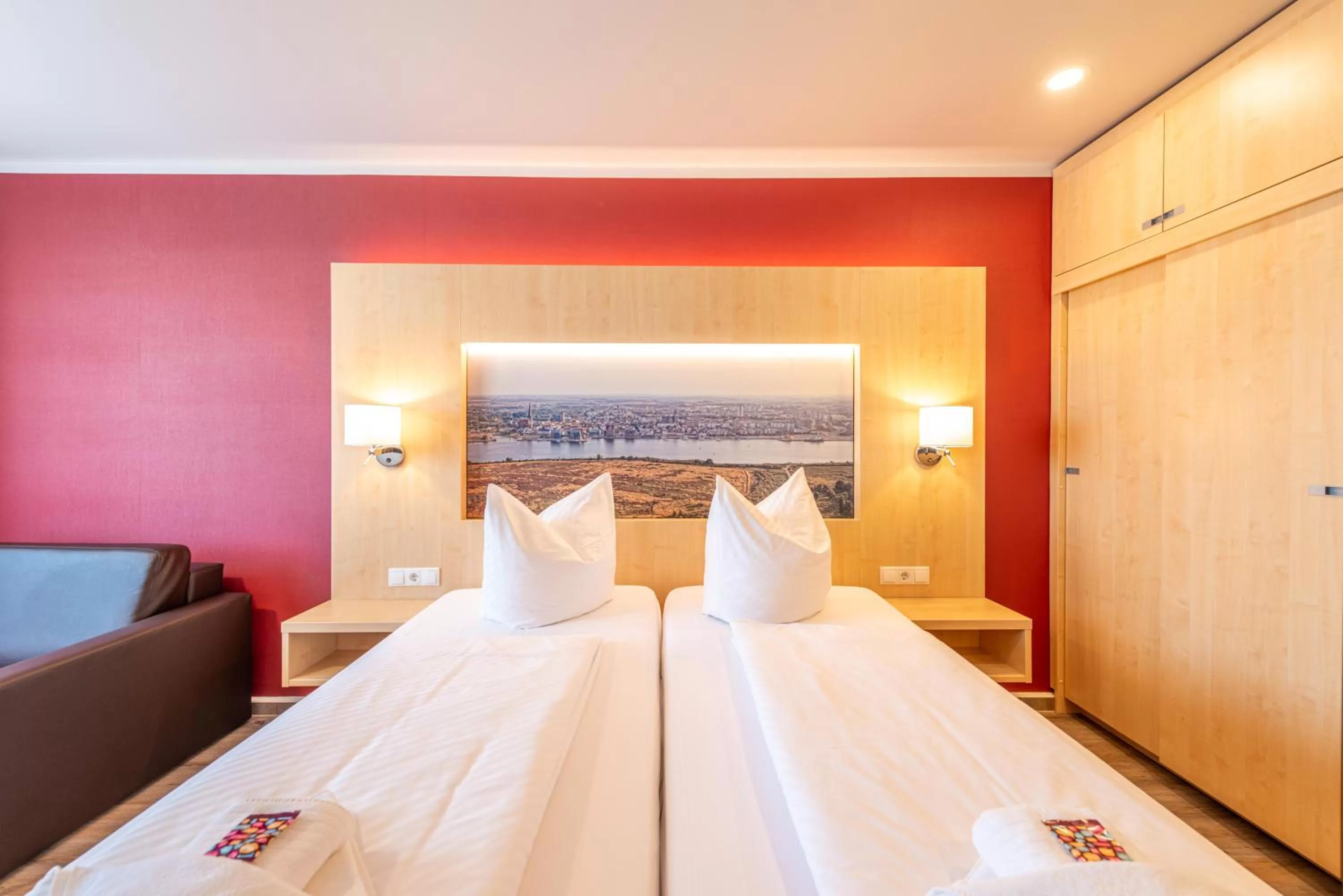 Photo of the whole room, Bed in Hotel an der Stadthalle Rostock